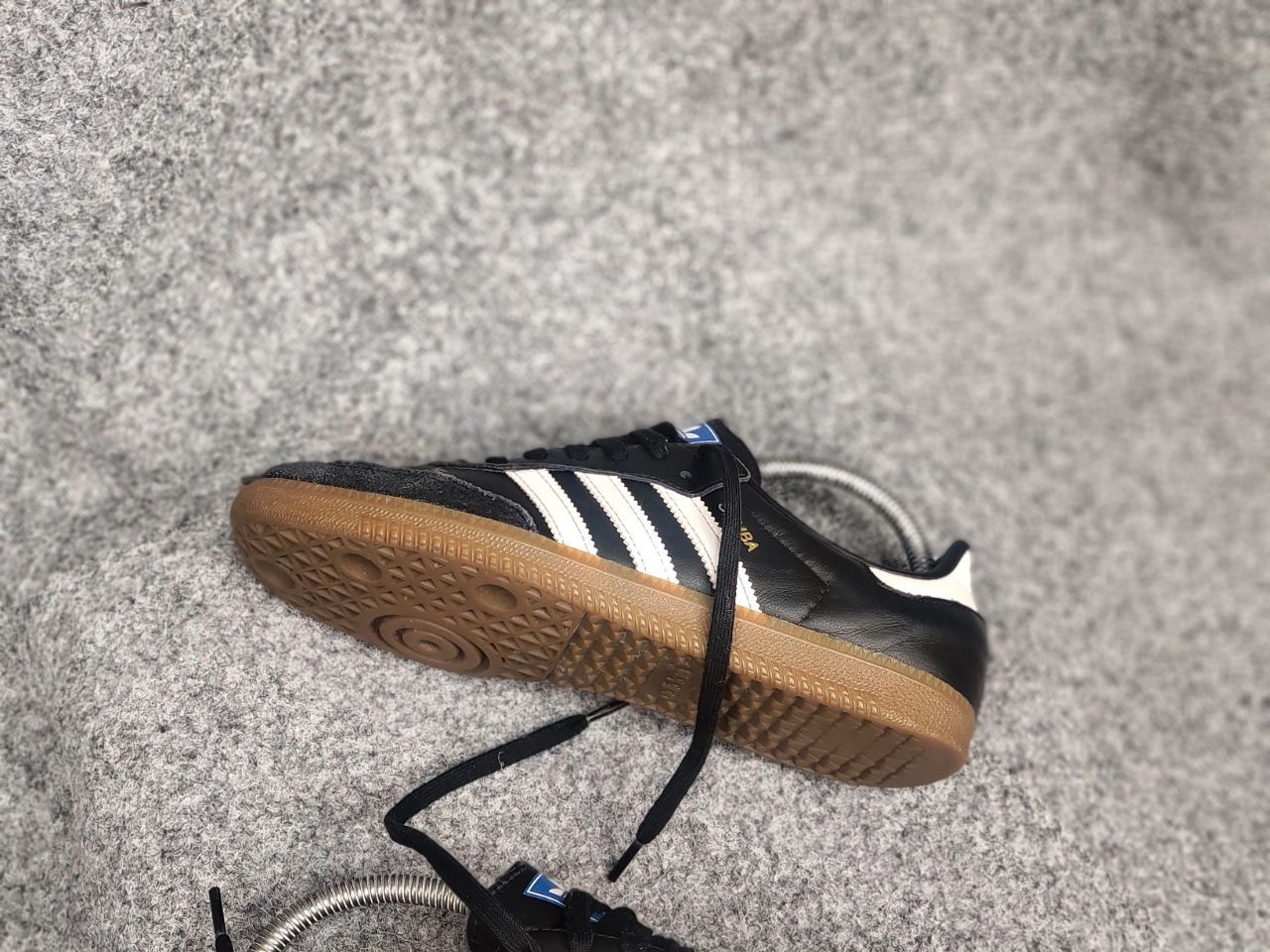 Adidas Vintage Adidas Samba Classic Logo Leather sneakers Shoes Y2K Size US 6 / EU 39 - 4 Thumbnail