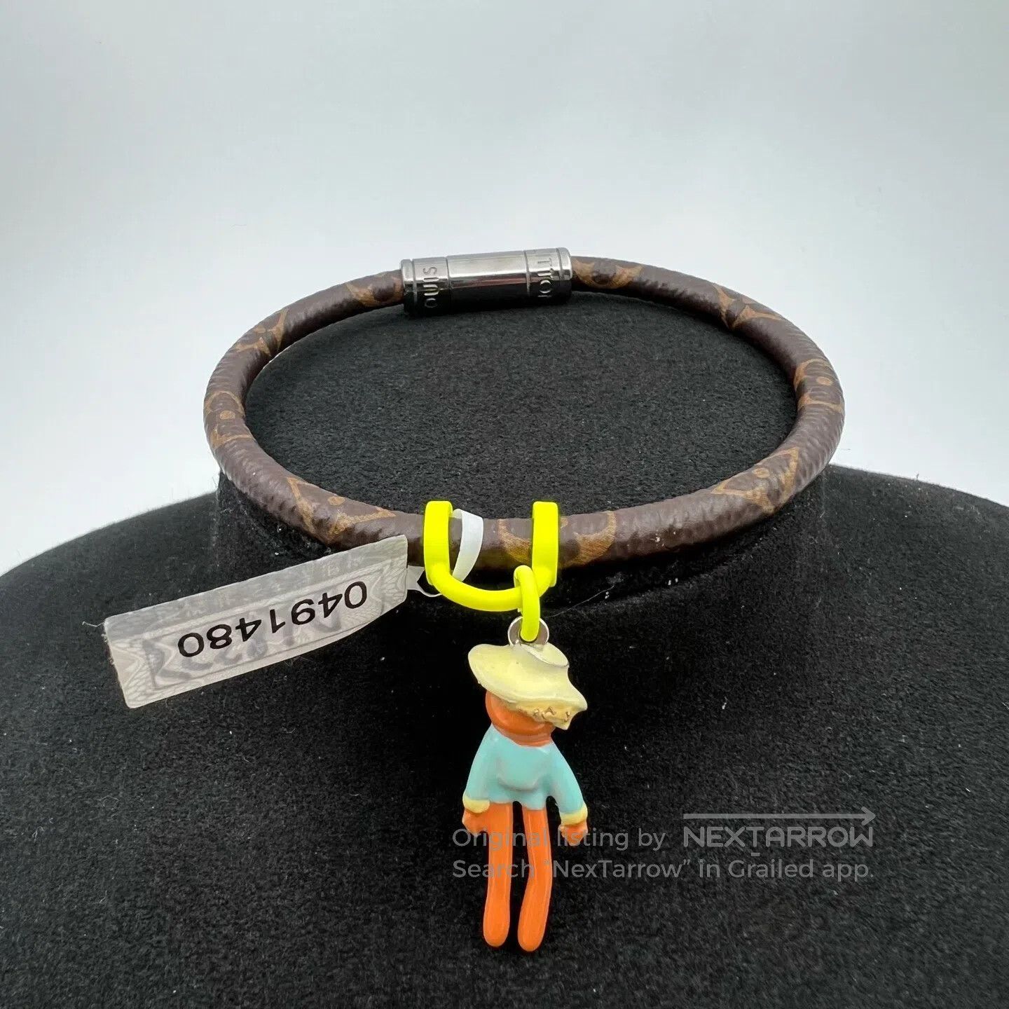 Louis Vuitton Louis Vuitton Straw Man Doll Pendant Bracelet Size ONE SIZE - 1 Thumbnail