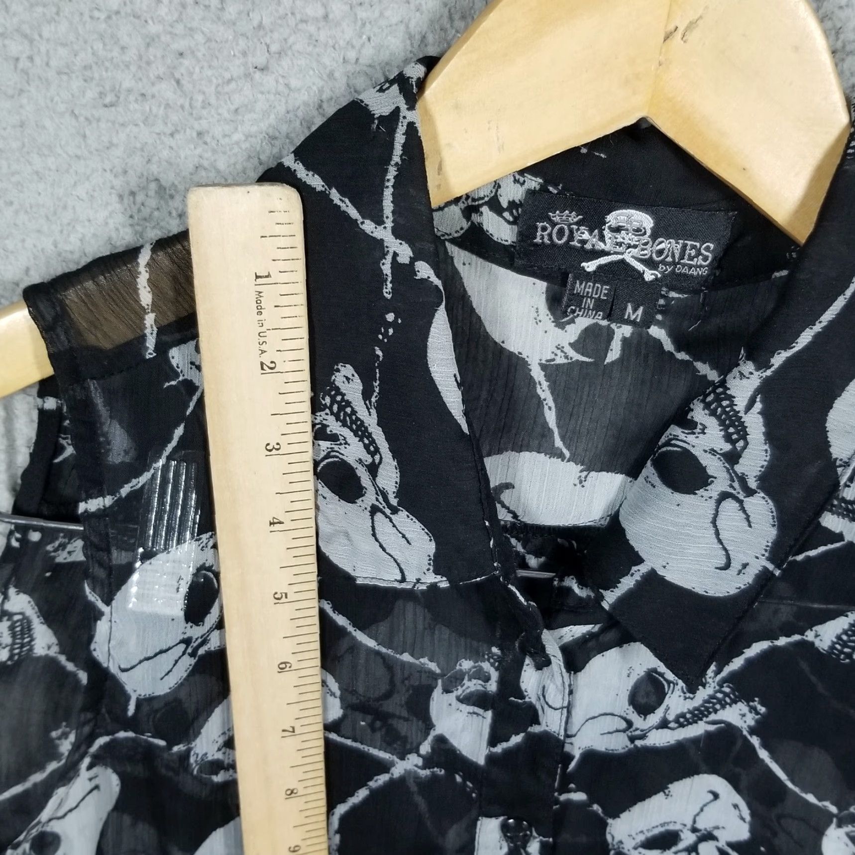 Tripp NYC VINTAGE ROYAL BONES TRIPP NYC WIRE SKULL Print Chiffon Top Shirt Medium Black Women's Tank Top Sleeveless Button-Up Size M / US 6-8 / IT 42-44 - 3 Thumbnail