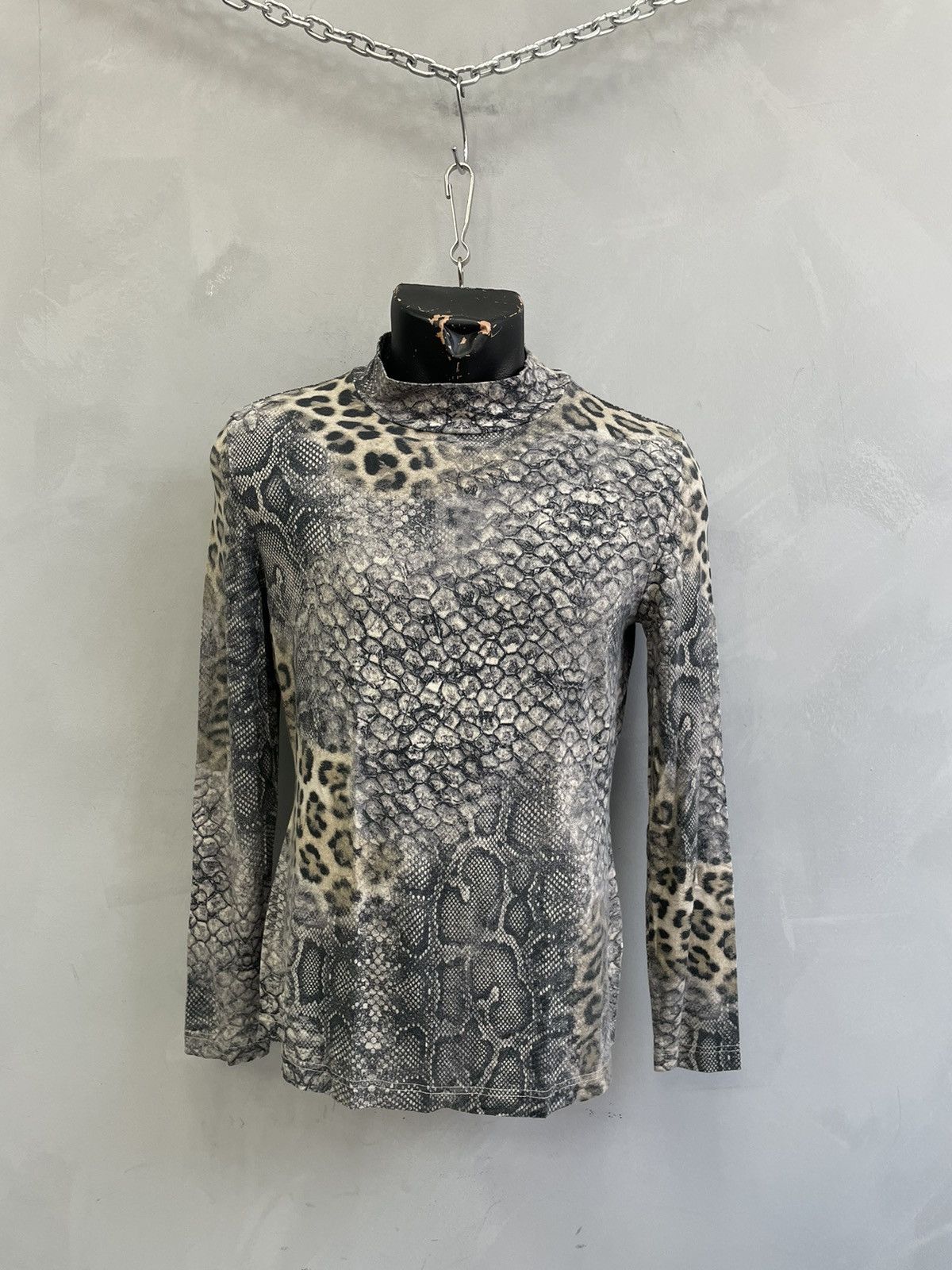 Hysteric Glamour Rare slim fit reptiles print hysteric glamour style top Size US S / EU 44-46 / 1 - 1 Thumbnail