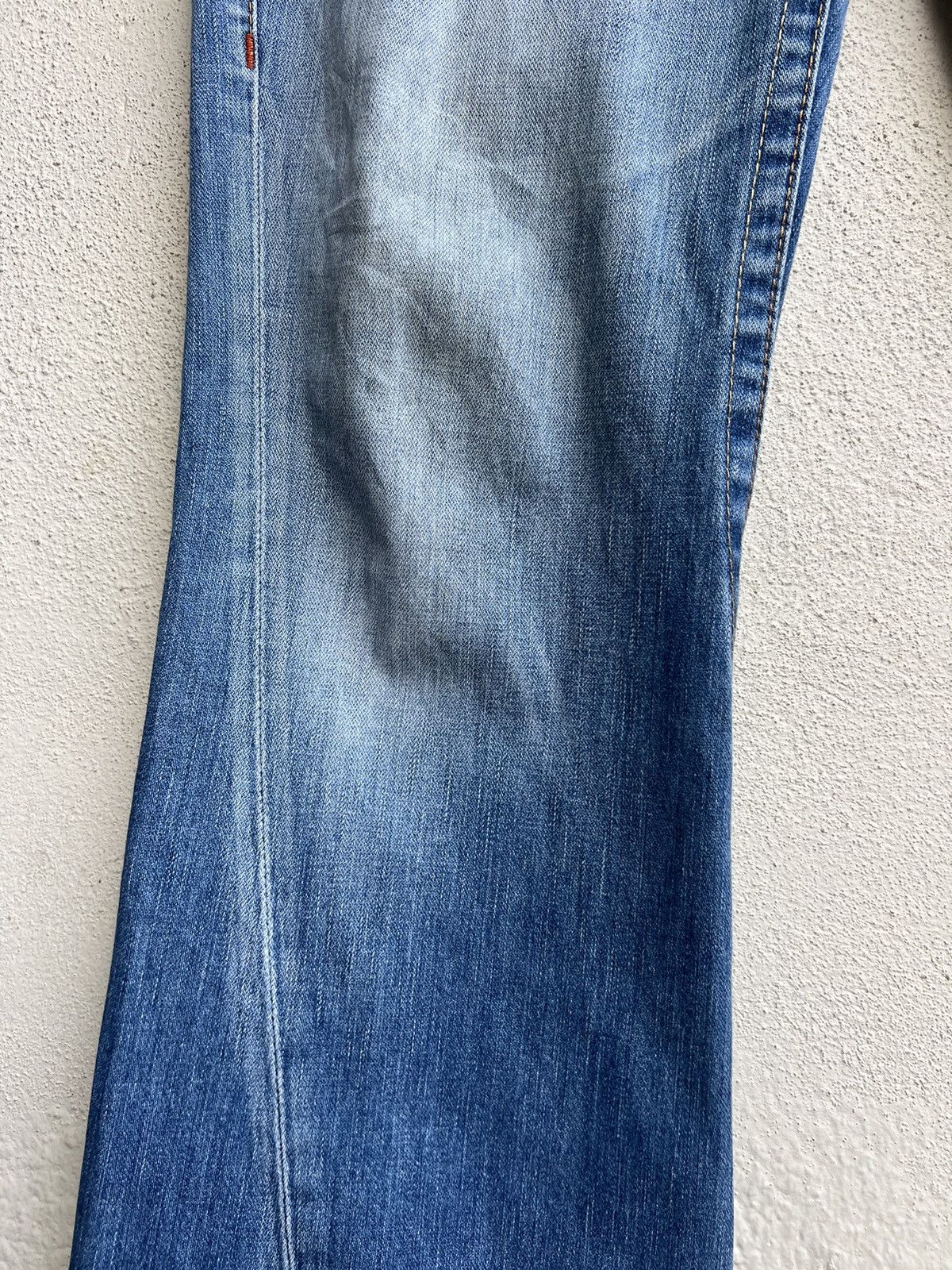 True Religion Vintage 00s TR Joey Distress Fade Mud Denim Flare Jeans Size US 32 / EU 48 - 9 Thumbnail