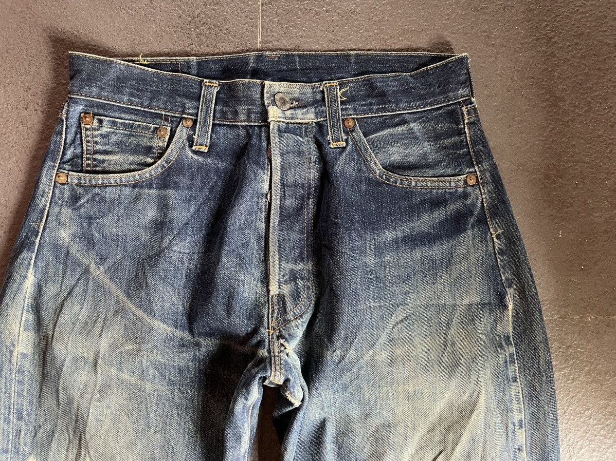 Levi's Vtg Big E 501 Levi’s Selvedge V-Stitch Distressed Late 90’s Size US 28 / EU 44 - 4 Thumbnail
