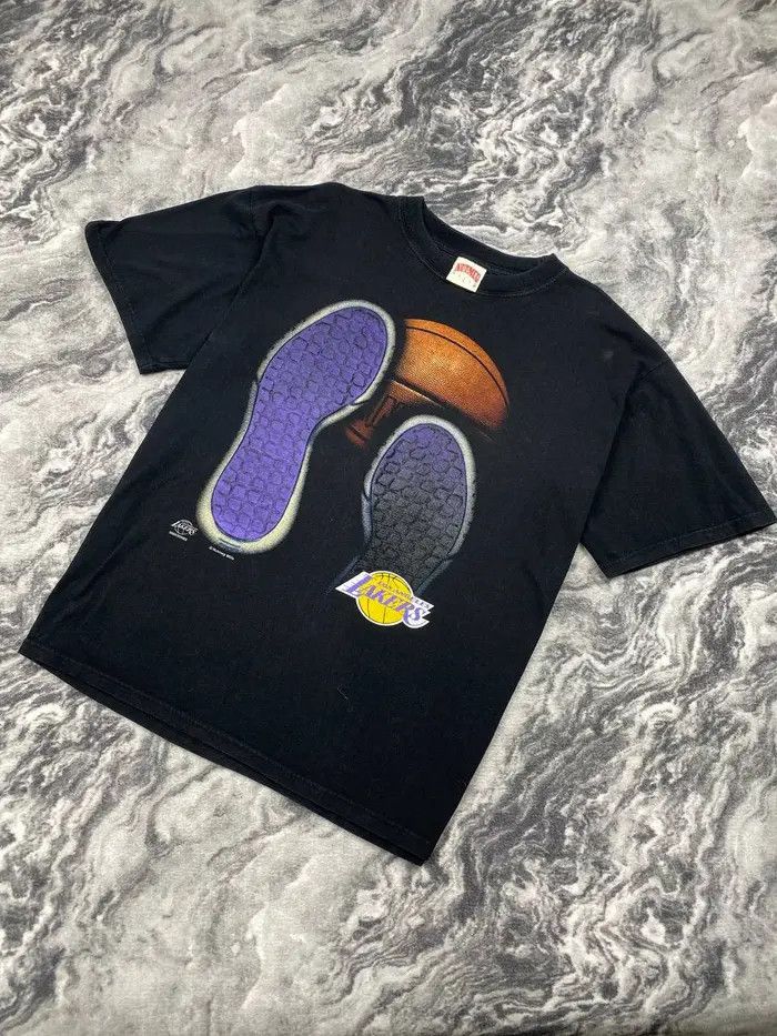 Nutmeg Nutmec Vintage Los Angeles Lakers NBA 1993 T-Shirt Size US L / EU 52-54 / 3 - 1 Thumbnail