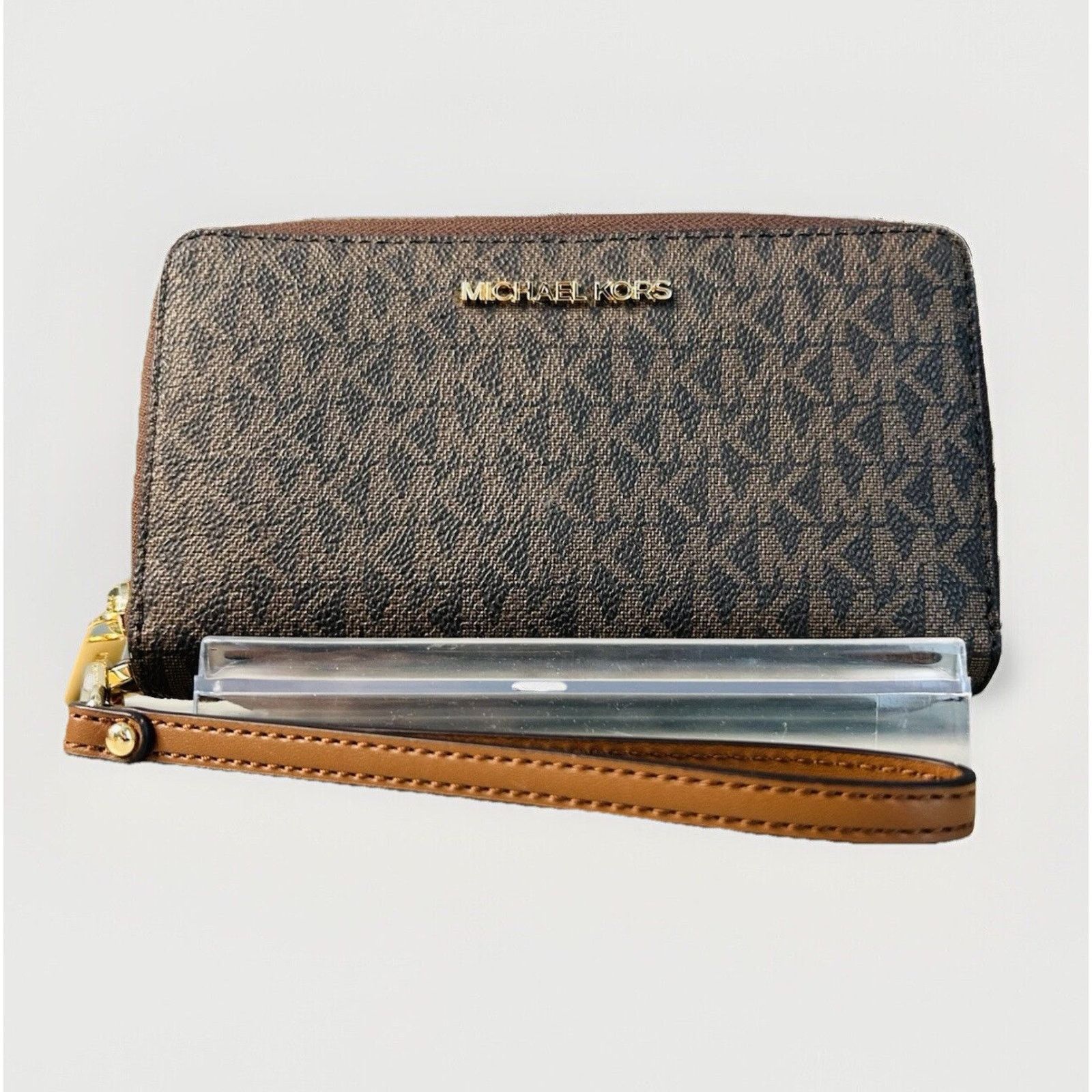 Michael Kors NEW Michael Kors Brown Jet Set Travel Wallet Large Wristlet Size ONE SIZE - 1 Thumbnail