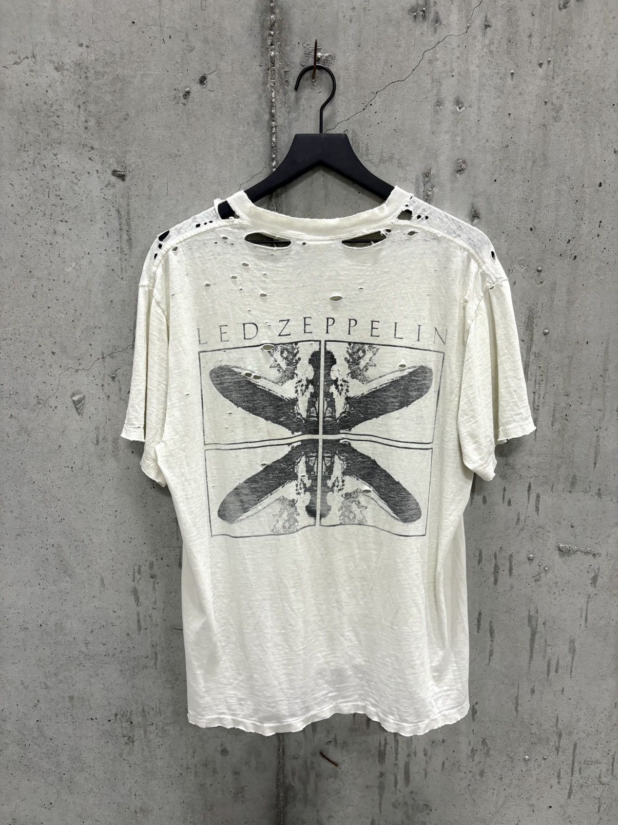 Band Tees Vintage Led Zeppelin Shirt Thrashed Faded Grunge Band Size US L / EU 52-54 / 3 - 4 Thumbnail