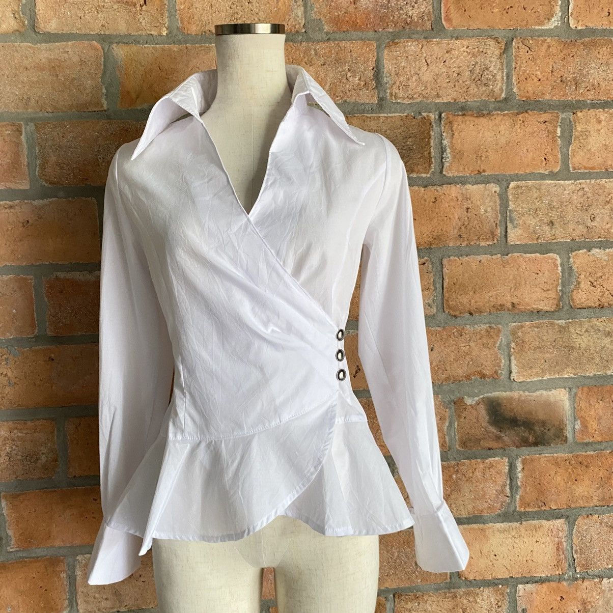 Japanese Brand RyuRyu Y2K Punk White Lace-Up Wrap Blouse with Peplum Hem Size M / US 6-8 / IT 42-44 - 15 Thumbnail