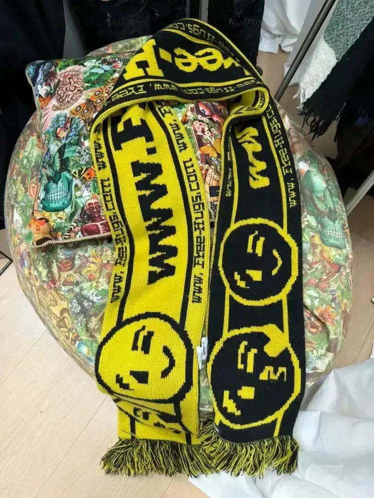 Reebok Vetements x Reebok Smile Face Scarf-2505 Size ONE SIZE - 2 Thumbnail