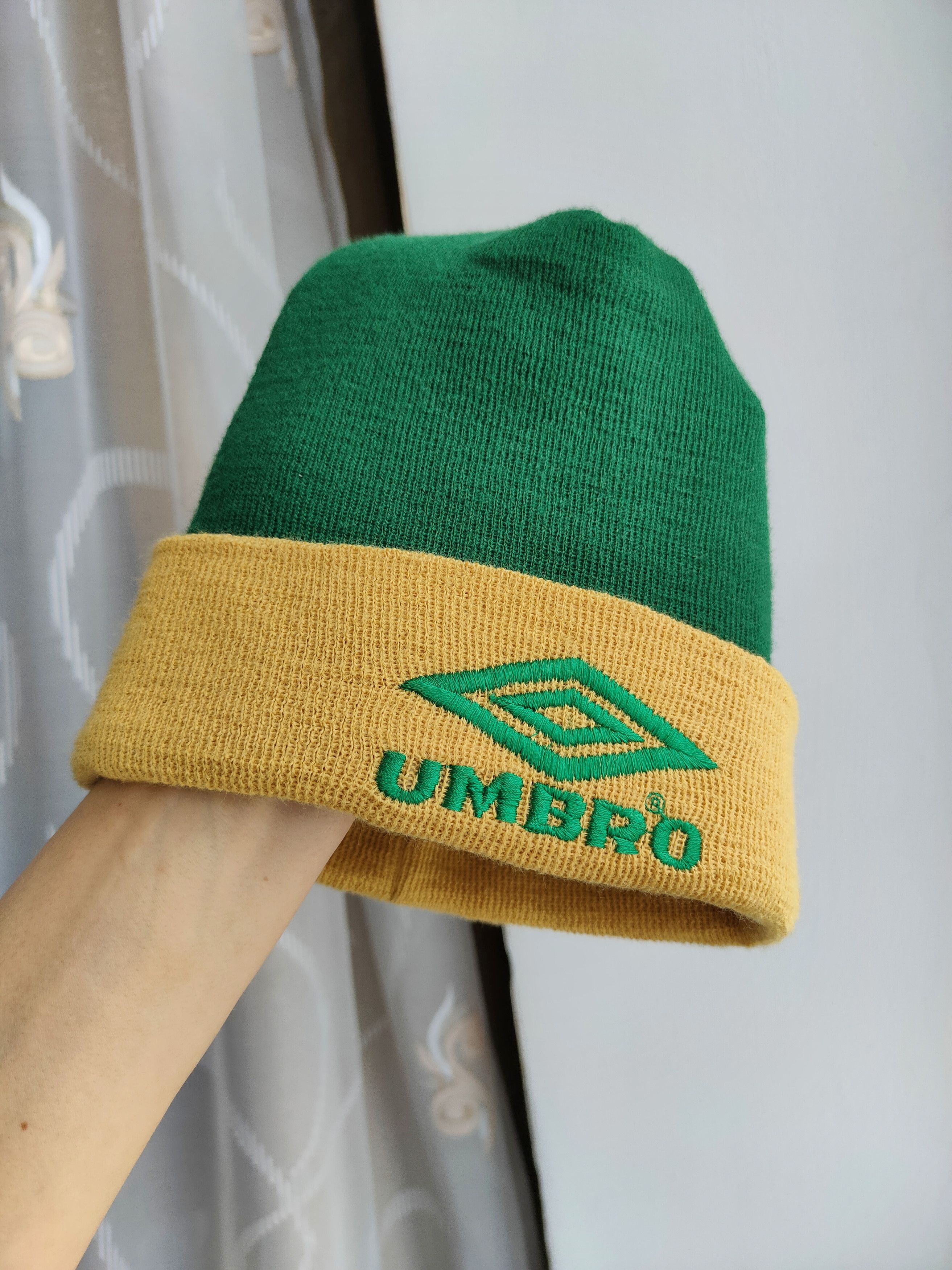 Umbro Vintage Umbro Beanie Hat Football Hat Umbro England Size ONE SIZE - 1 Thumbnail