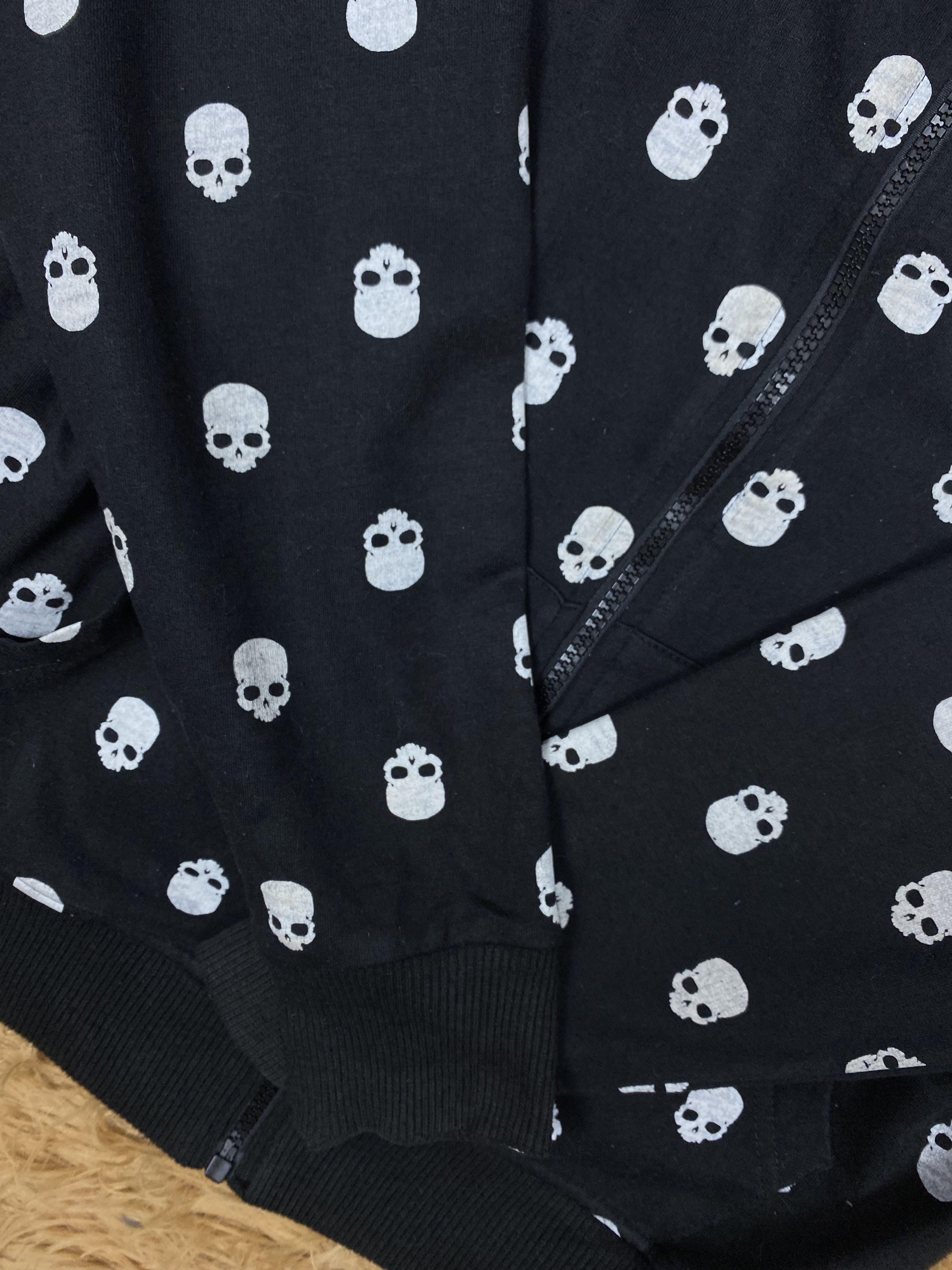 Japanese Brand Vintage Skull Hoodies PS0277 Size US L / EU 52-54 / 3 - 4 Thumbnail