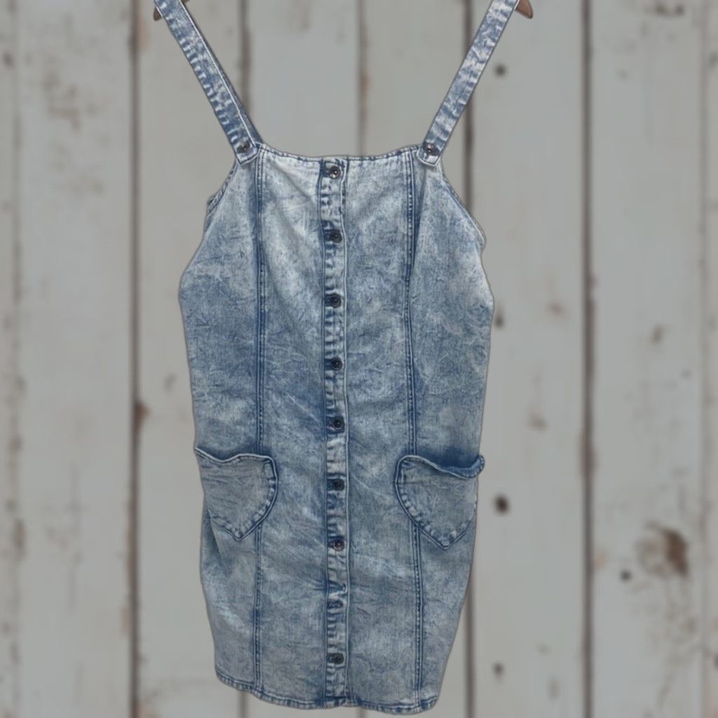 Hot Topic VINTAGE Hot Topic BlackHeart Heart Pocket Denim Mini Jean Dress Sleeveless Juniors Size 2 Blue Woman Short Size 26" / US 2 / IT 38 - 1 Thumbnail