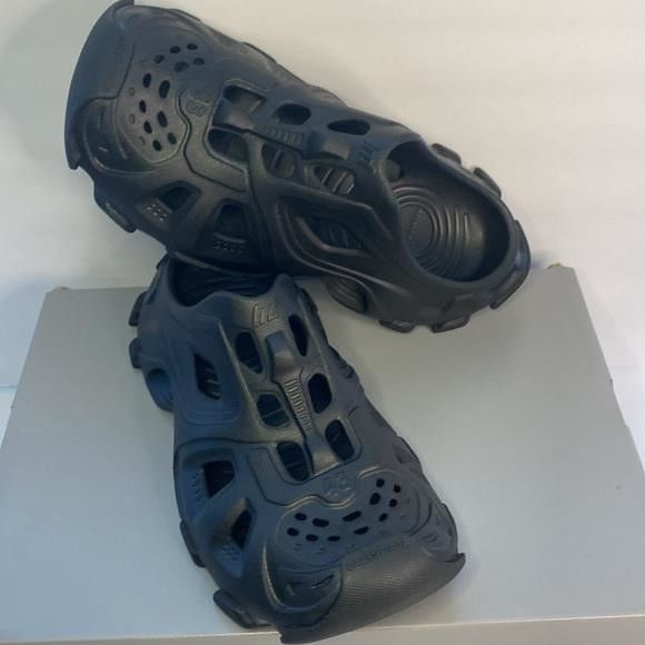 Balenciaga New Authentic Balenciaga Black Comfortable HD rubber mules Size US 10 / EU 43 - 5 Thumbnail