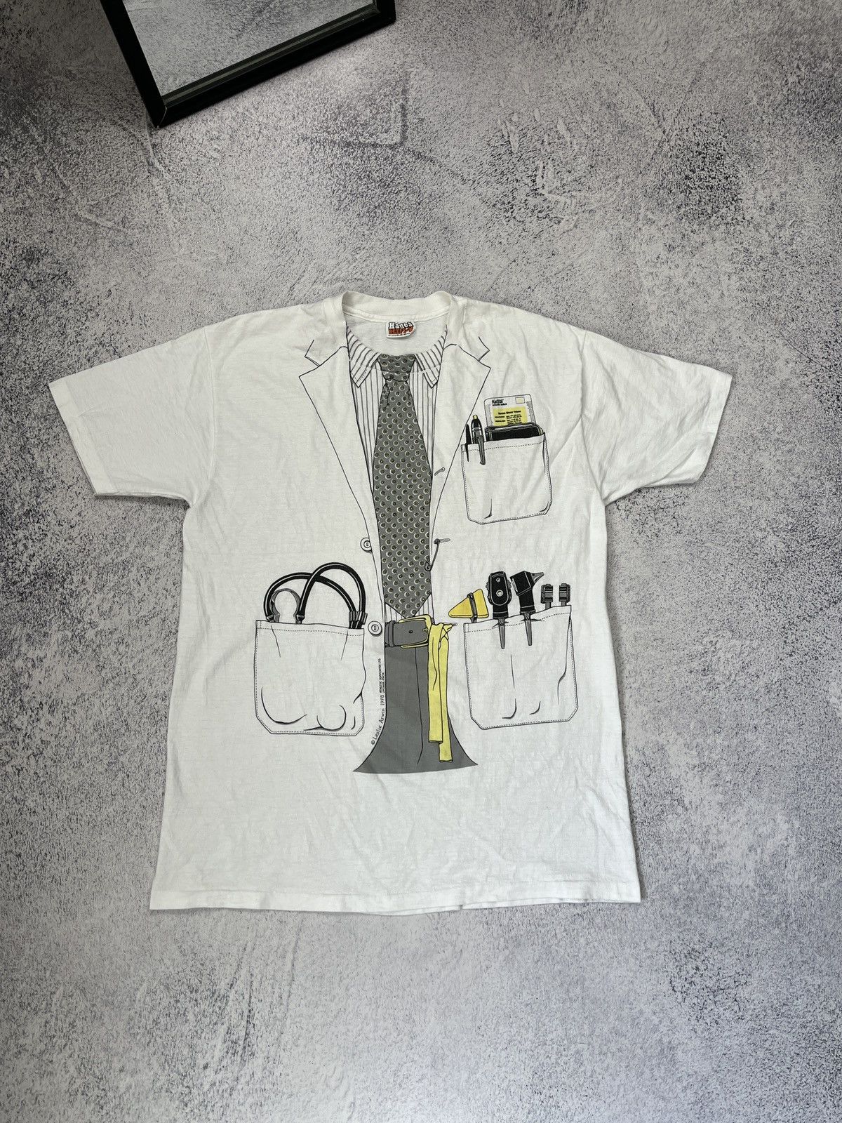 Other Vintage 1978 Leslie Arwin Doctor USA T-shirt Rare Retro Size US XL / EU 56 / 4 - 1 Thumbnail
