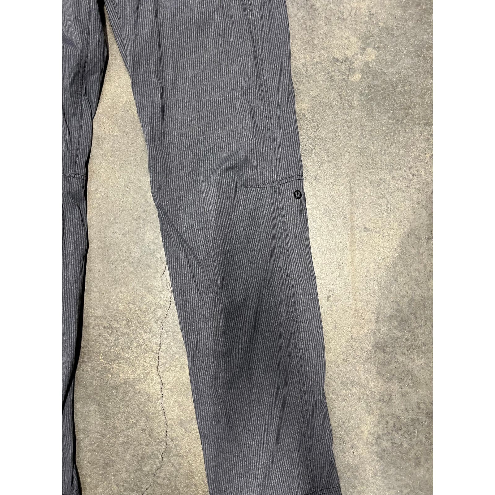 Lululemon Lululemon Men’s Dark Gray Stripe Cargo Pants Medium. EUC Size US 33 - 2 Thumbnail