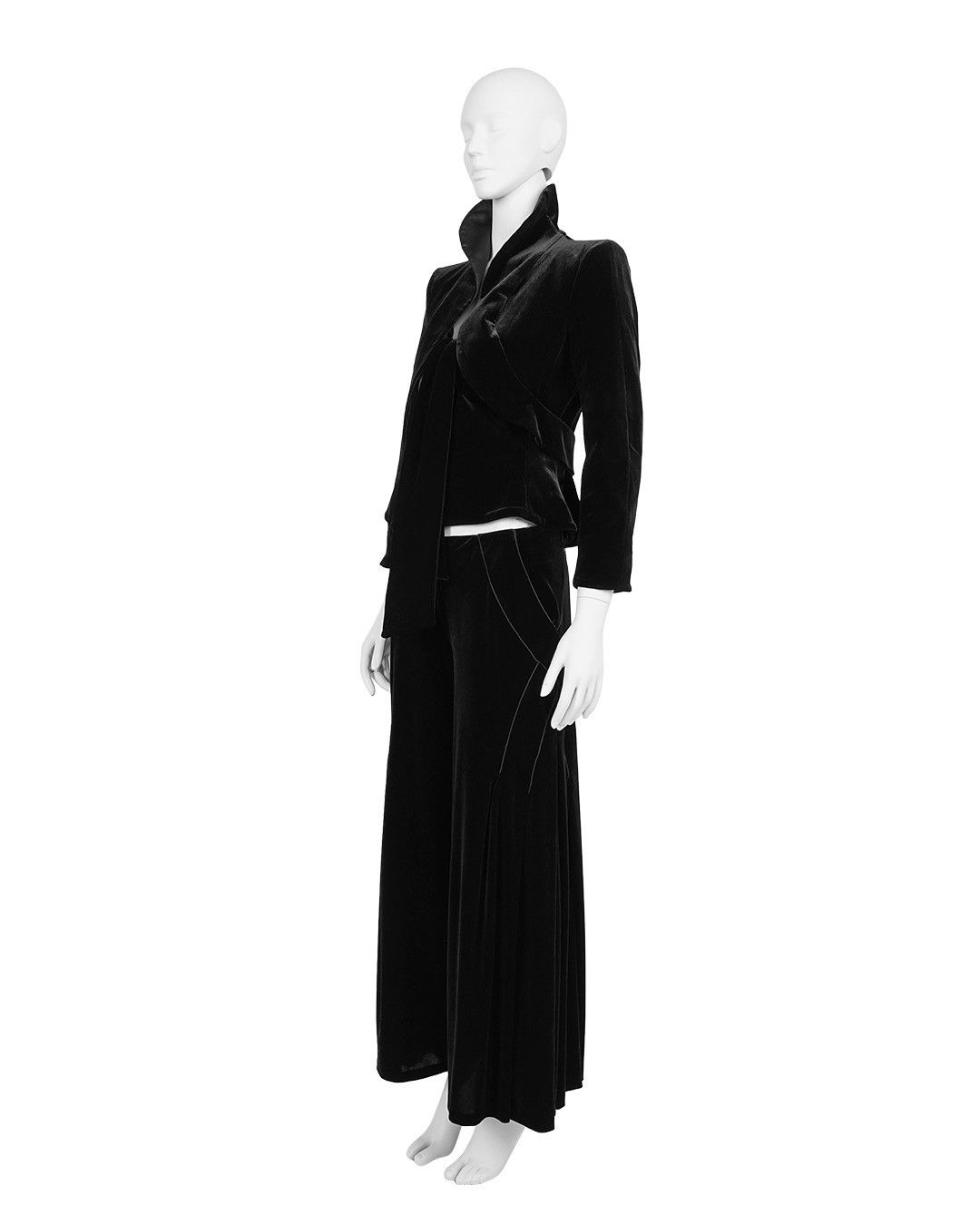 Giorgio Armani Giorgio Armani Velvet Blazer Set Size M / US 6-8 / IT 42-44 - 2 Thumbnail