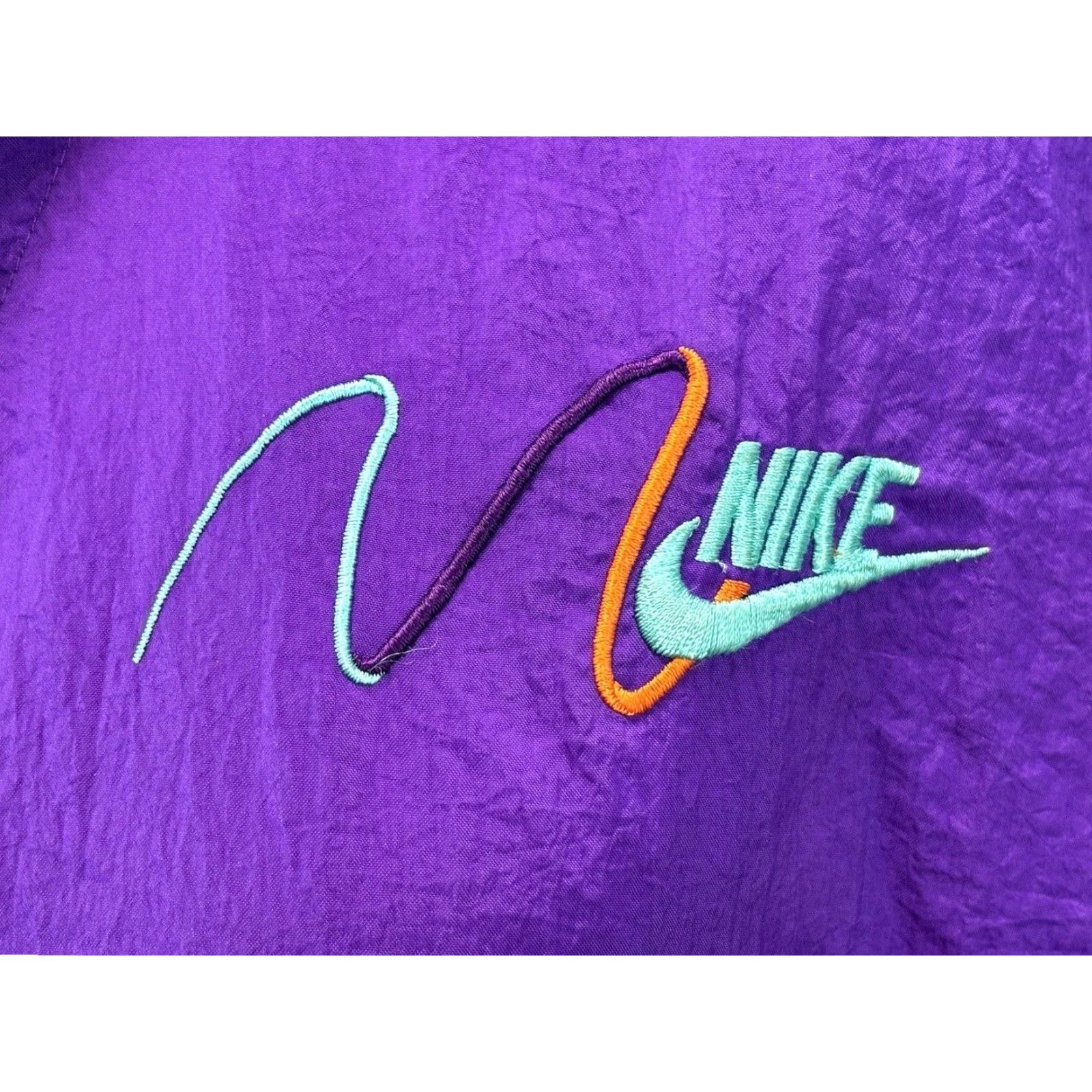 Nike VINTAGE Nike Windbreaker Jacket Women Medium Purple Hooded Mid-Length 90s Nylon Windbreaker, Zip Closure, Activewear, Regular Size, Womens Size M / US 6-8 / IT 42-44 - 6 Thumbnail