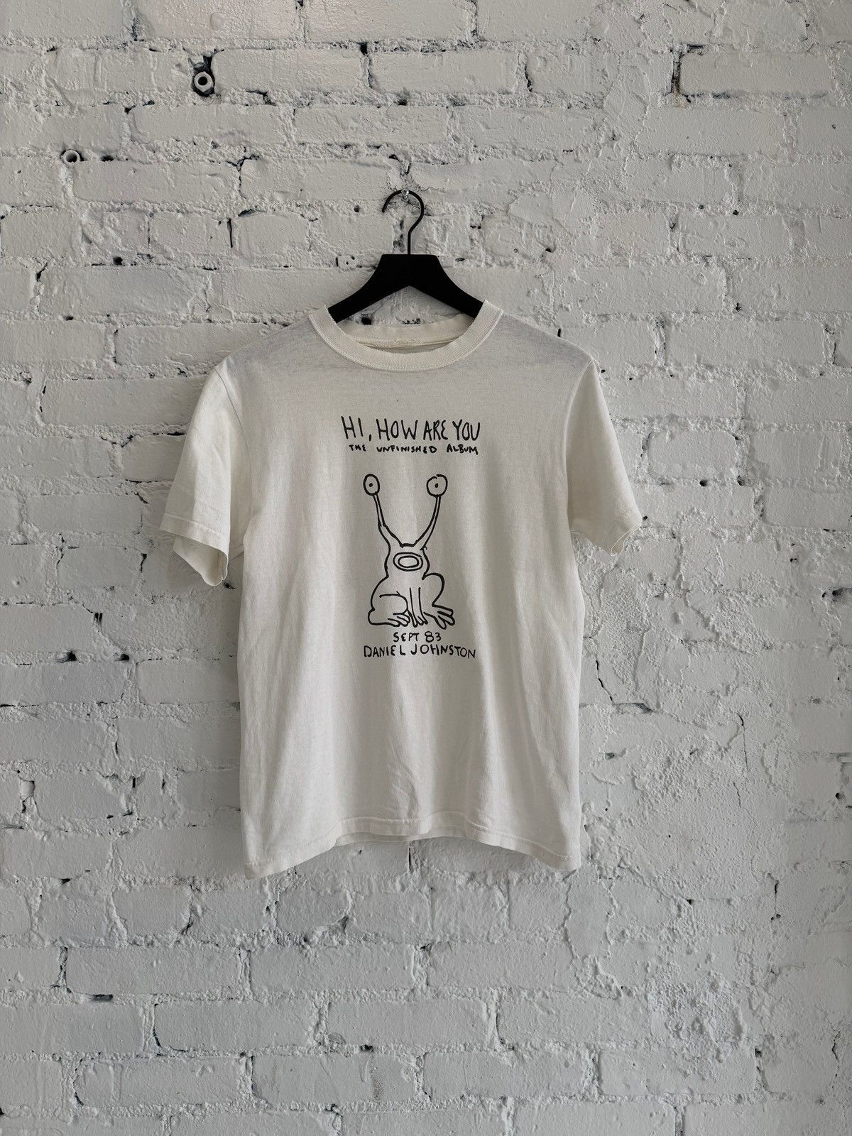 Vintage 1990s DANIEL JOHNSTON ‘HI,HOW ARE YOU’ TEE Size US M / EU 48-50 / 2 - 1 Thumbnail