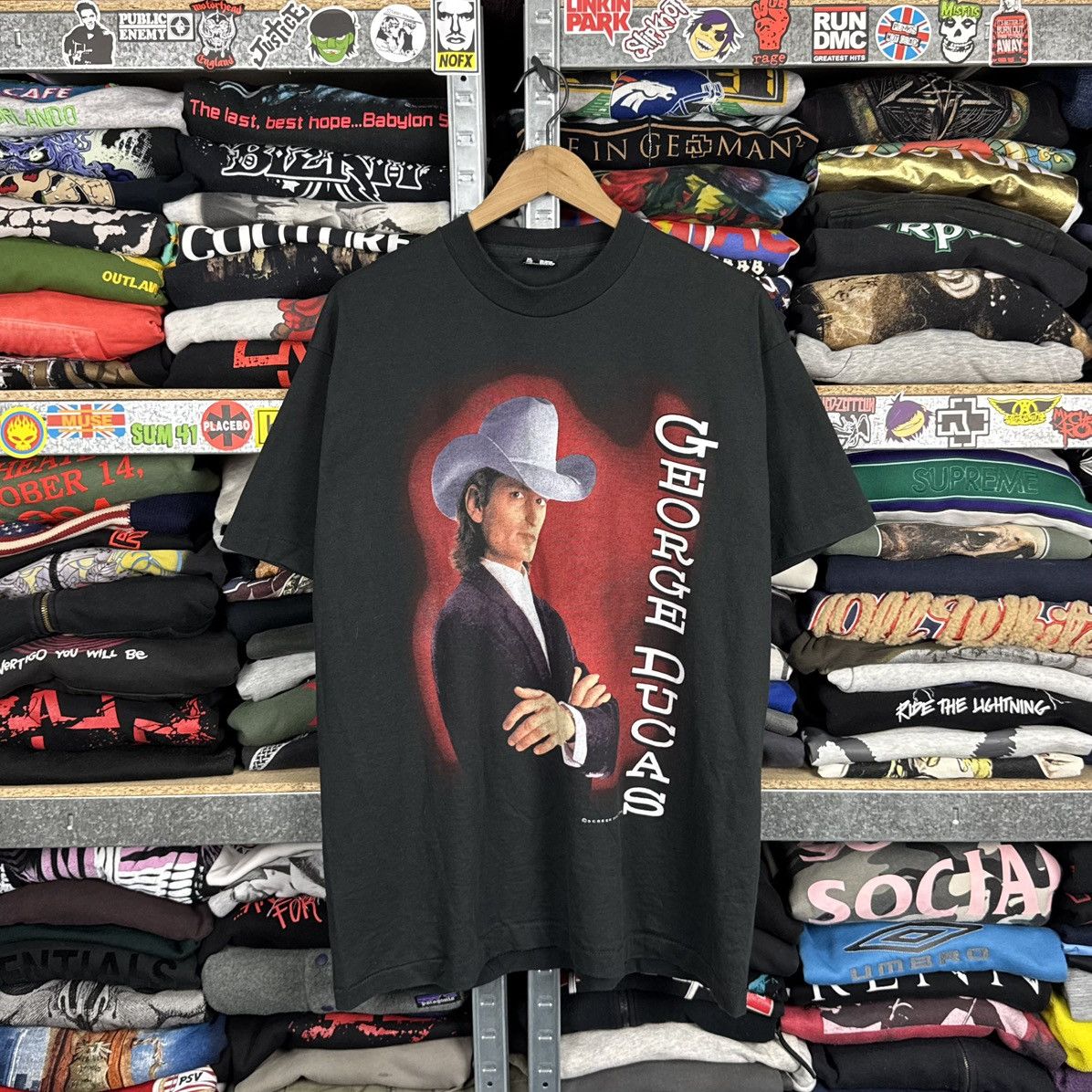 Band Tees VINTAGE 1995 GEORGE DUCAS COUNTRY MUSIC 90s TEE T SHIRT Size US XL / EU 56 / 4 - 1 Thumbnail