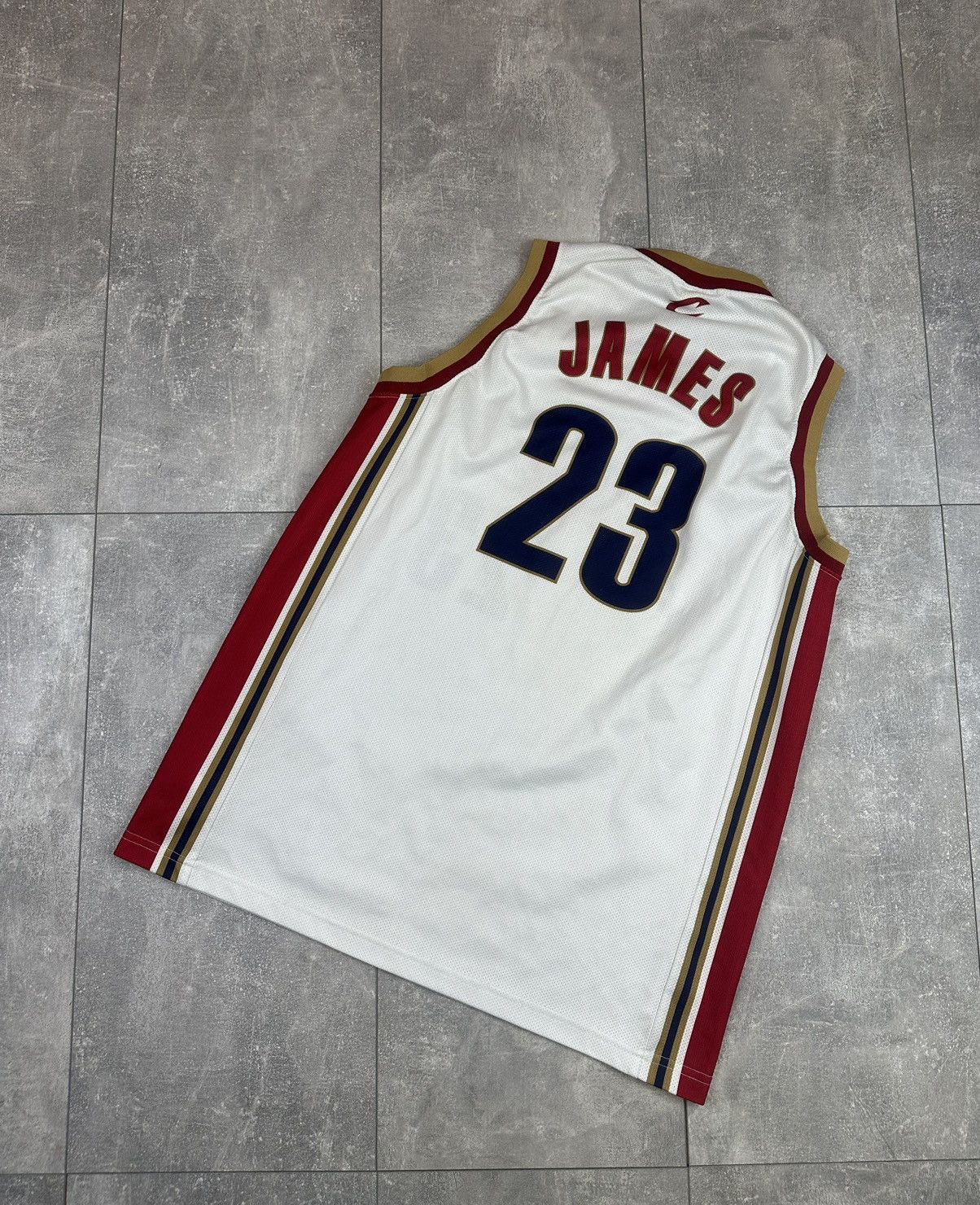 Champion Champion Cavaliers Lebron James 23 Basketball Jersey Size US L / EU 52-54 / 3 - 3 Thumbnail