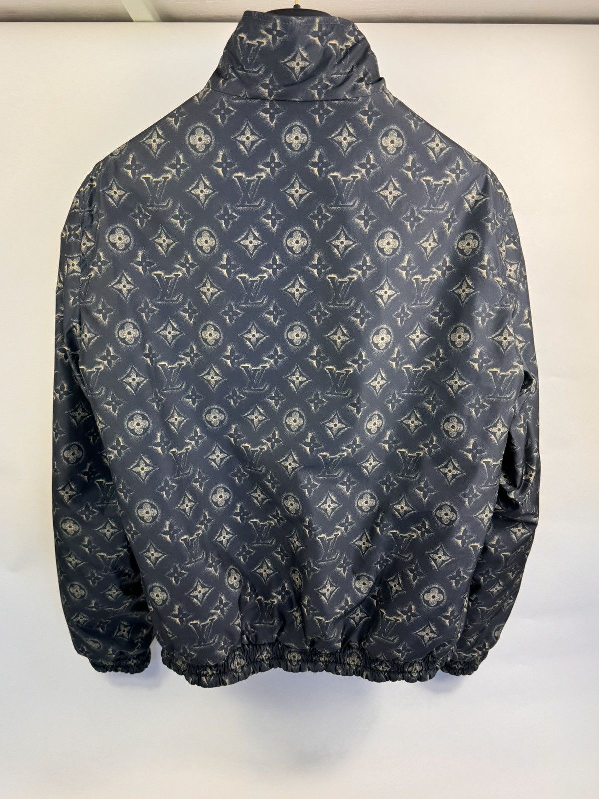 Louis Vuitton MONOGRAM SAND REVERSIBLE SOFT LEATHER JACKET Size US XL / EU 56 / 4 - 4 Thumbnail