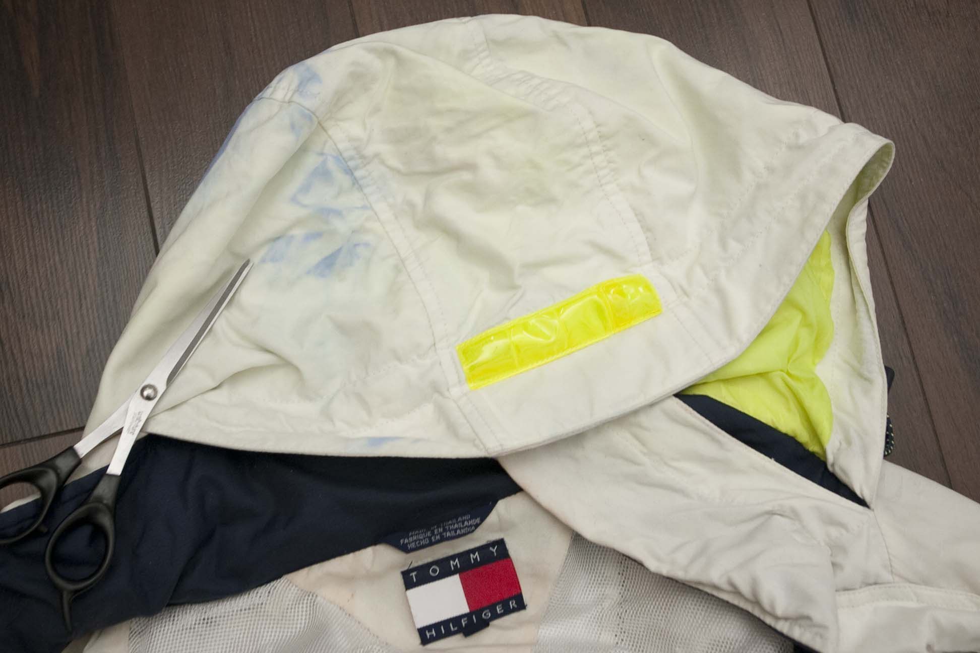 Tommy Hilfiger × Vintage Tommy Hilfiger Vintage Jacket Sailing Gear Size L w/STAINS Size US L / EU 52-54 / 3 - 2 Thumbnail