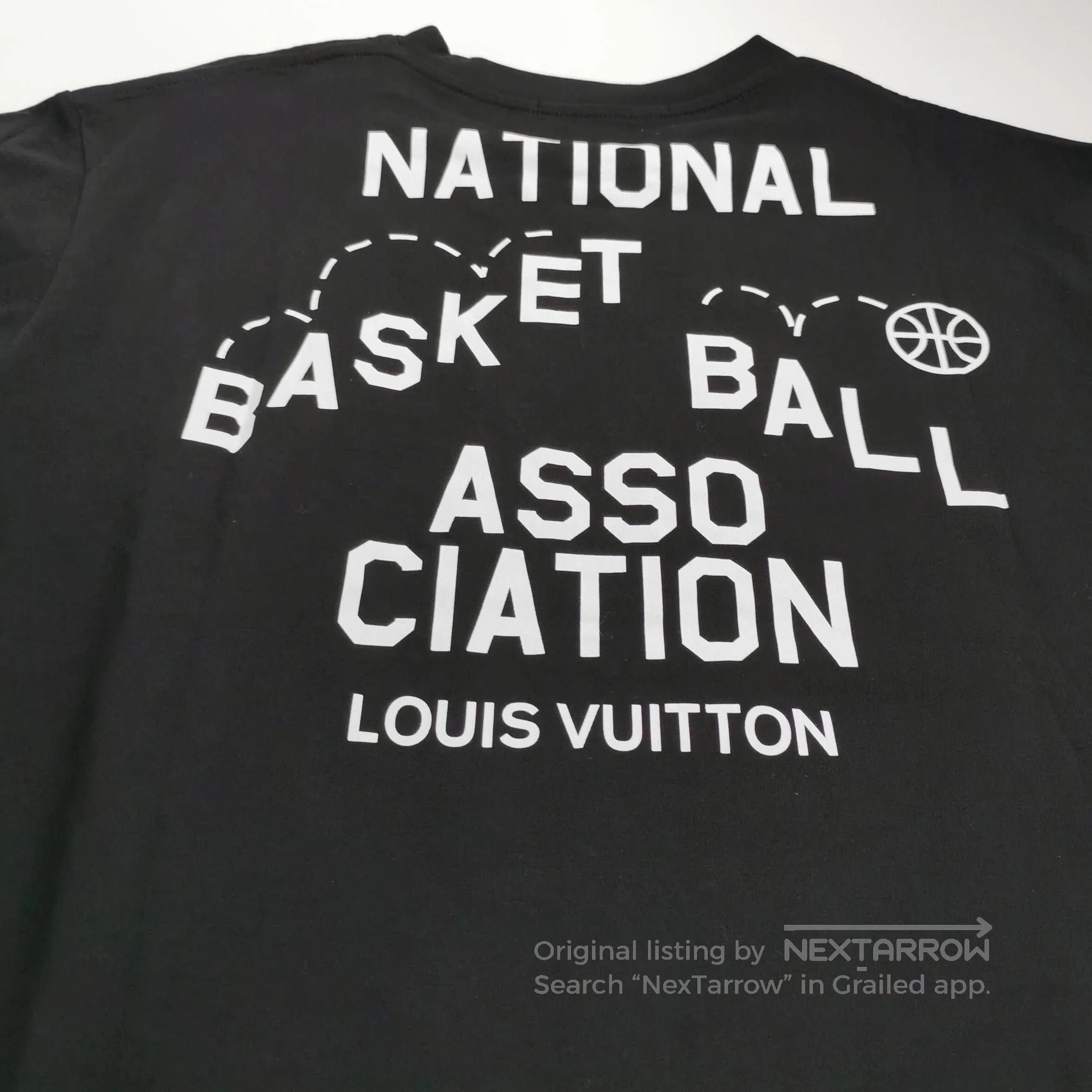 Louis Vuitton Louis Vuitton LV Logo Black T. Size US M / EU 48-50 / 2 - 1 Thumbnail