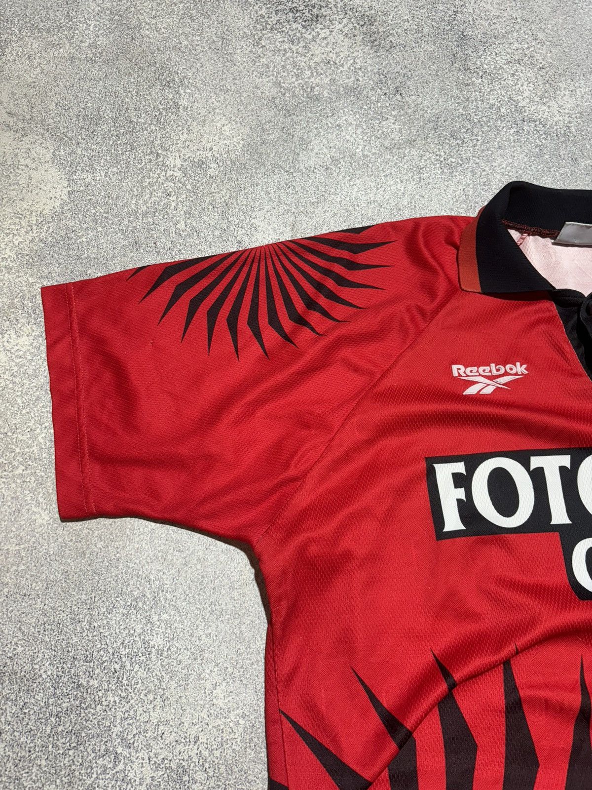 Reebok Neuchatel Xamax 1993 1994 Reebok Home Football Soccer Jersey Size US L / EU 52-54 / 3 - 7 Thumbnail