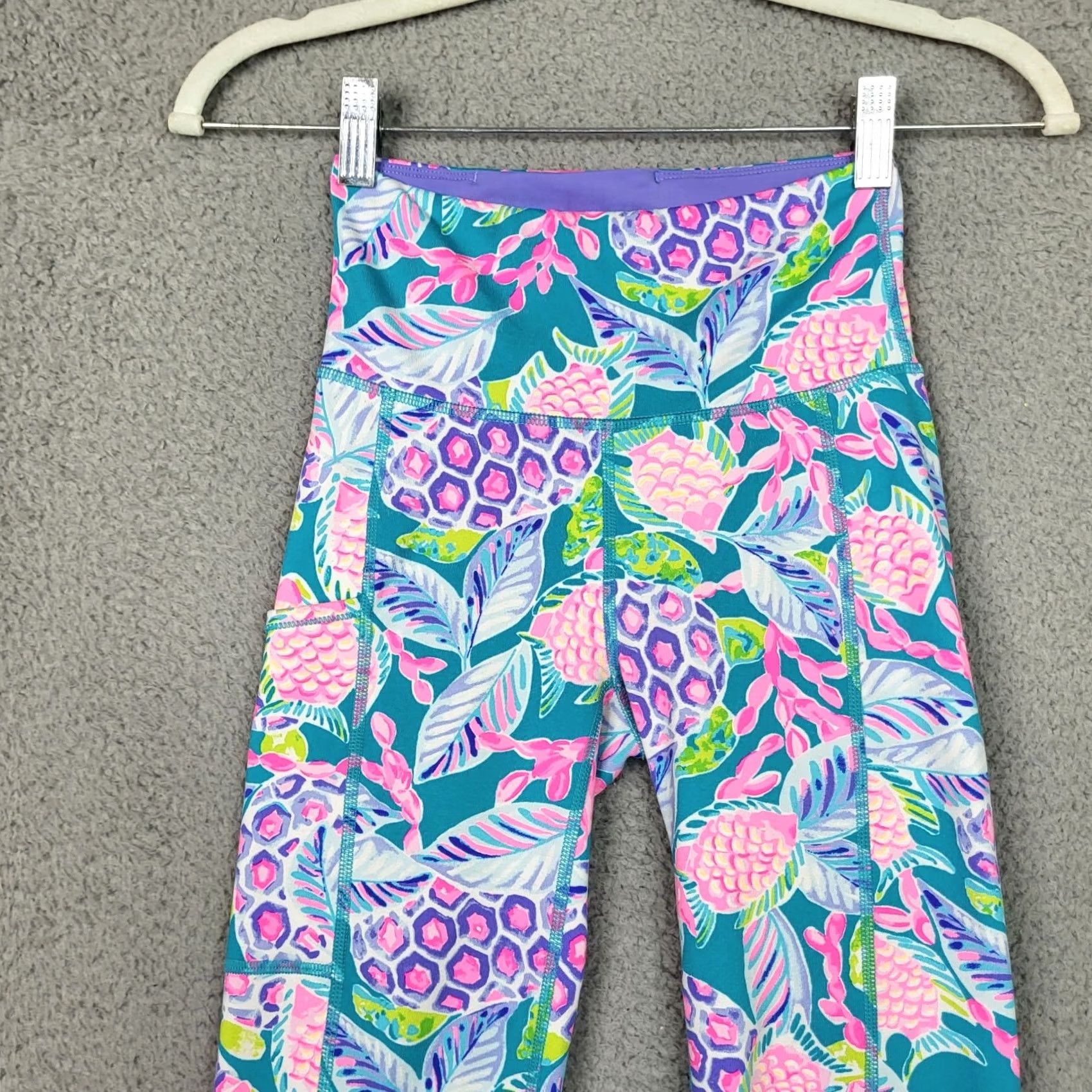 Lilly Pulitzer Lilly Pulitzer Luxletic Women's Floral Printed Mid-rise Leggings XXS Leggings Floral Multi XS? Size 24" / US 00 / IT 34 - 5 Thumbnail