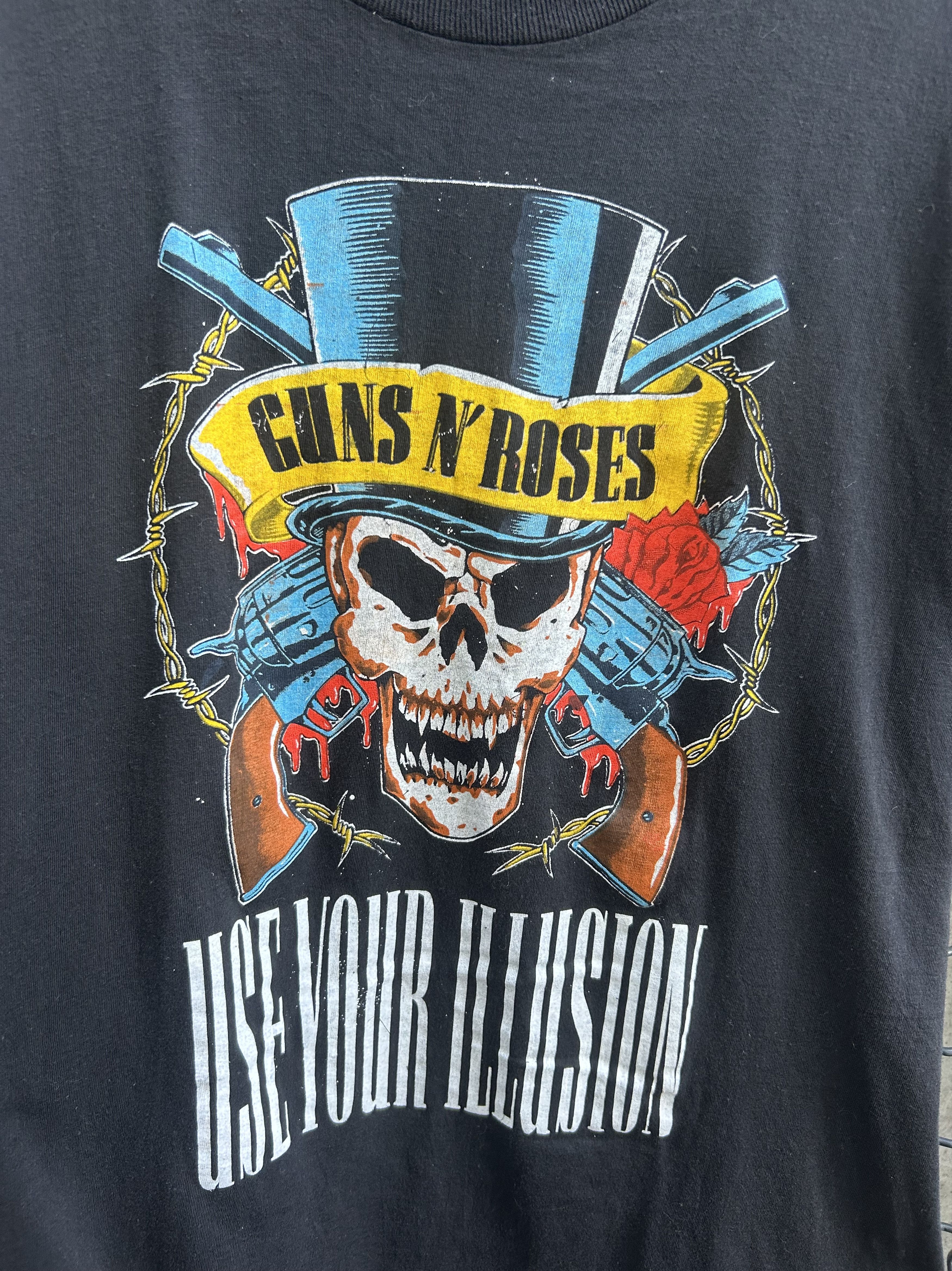 Band Tees Vintage 1992 Guns N Roses 1992 Rock Band Tour T-shirt Size US L / EU 52-54 / 3 - 3 Thumbnail