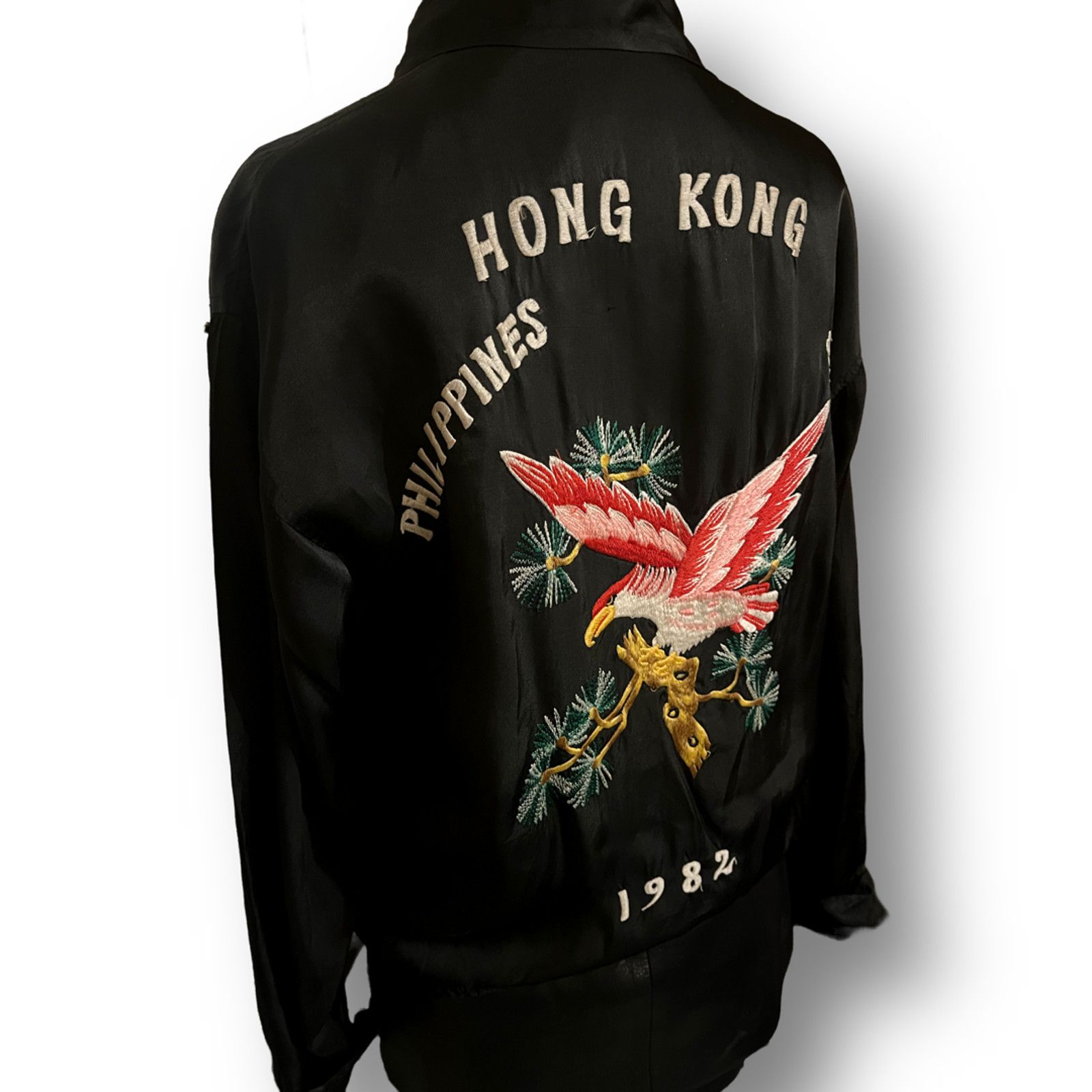 Vintage Vtg '82 Hong Kong Satin Embroidered Souvenir Tour Jacket Size US S / EU 44-46 / 1 - 1 Thumbnail