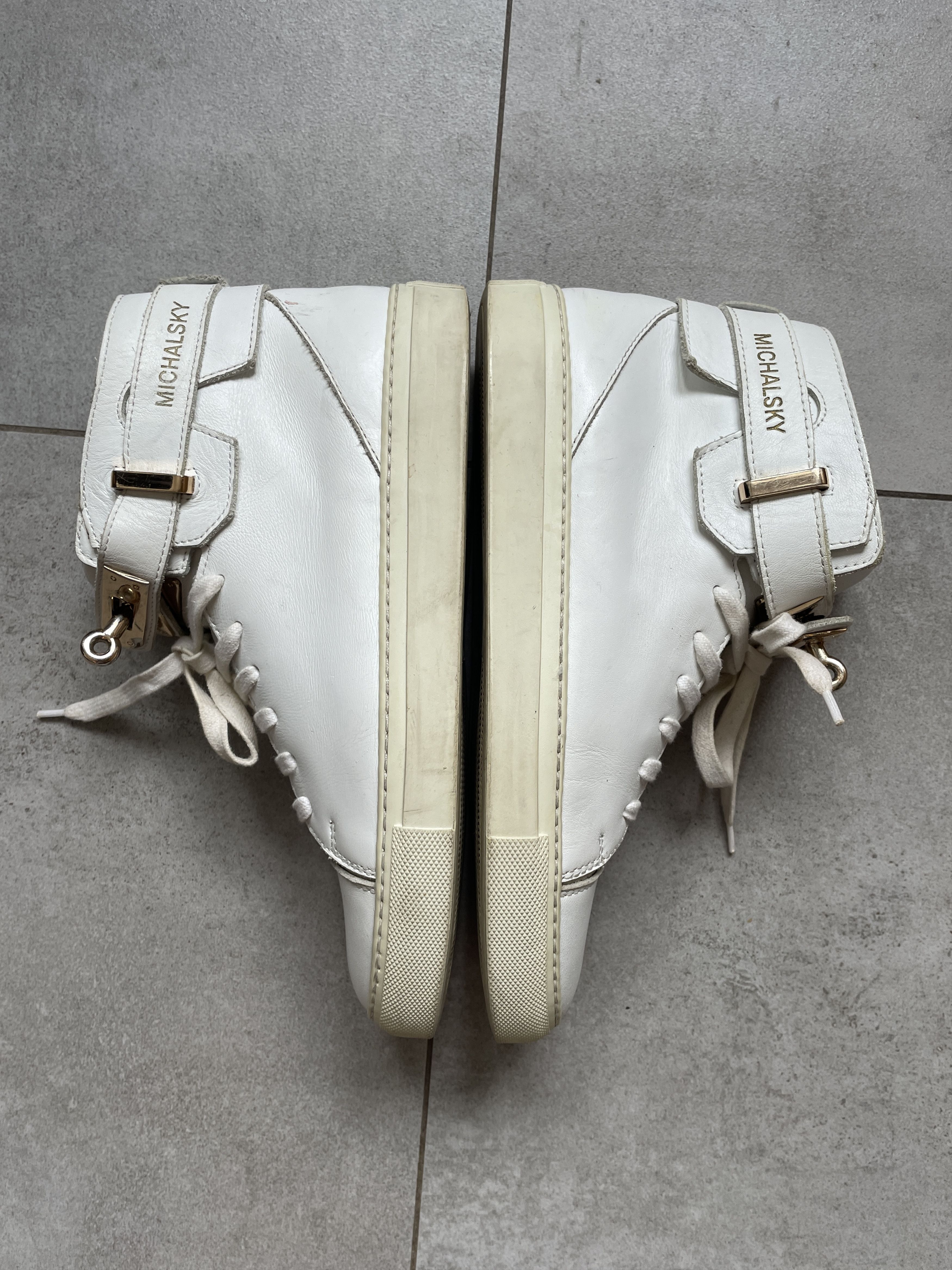 Balenciaga MICHALSKY ARENA TYPE WHITE LEATHER STRAP VELCRO HI TOPS Size US 8 / EU 41 - 6 Thumbnail