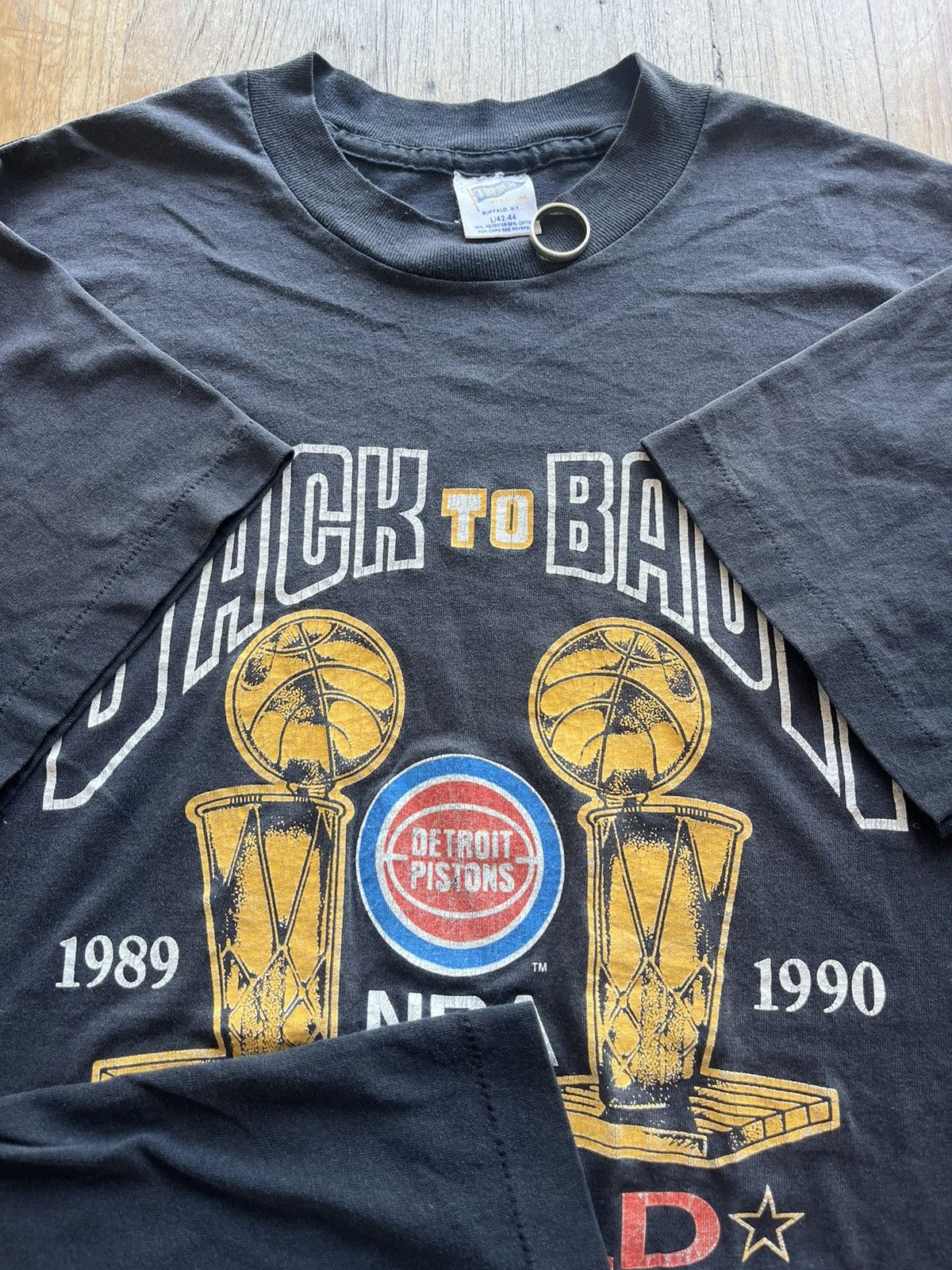 NBA × Vintage Vtg Detroit Pistons Back to Back 89-90’s World Champions Size US L / EU 52-54 / 3 - 7 Thumbnail