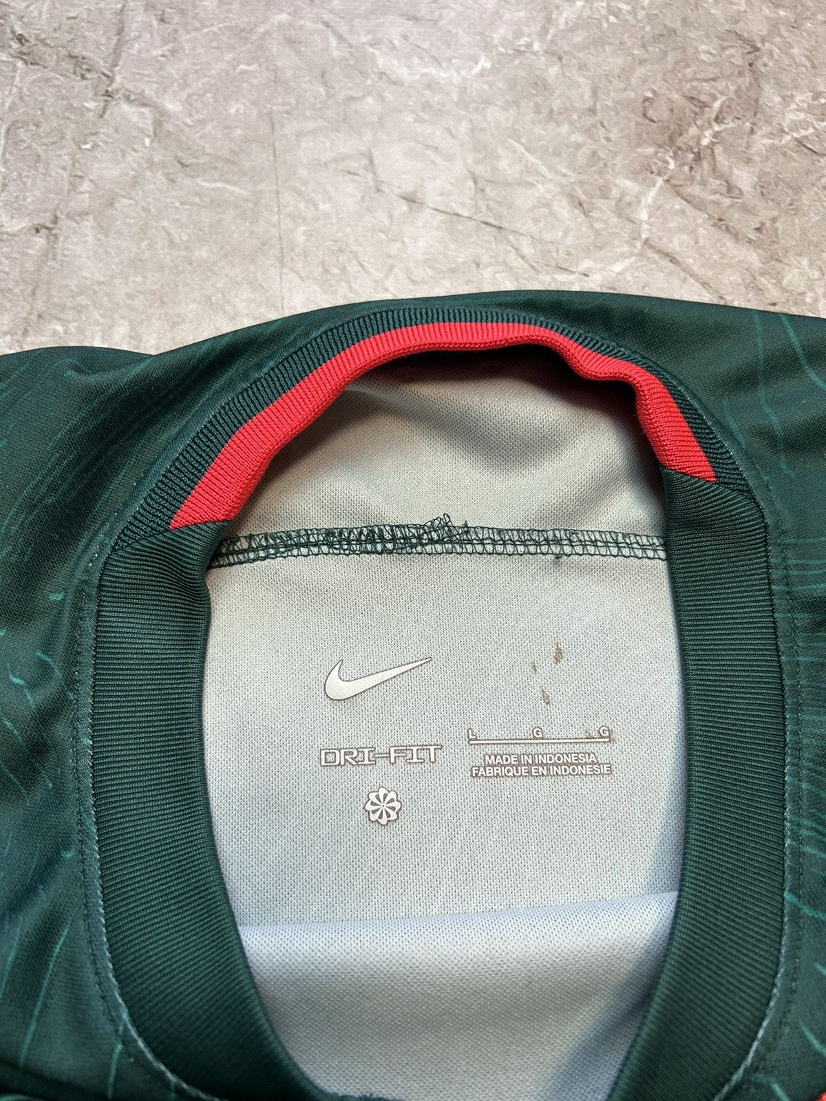 Nike Nike Liverpool Home Shirt Football jersey Size US L / EU 52-54 / 3 - 6 Thumbnail