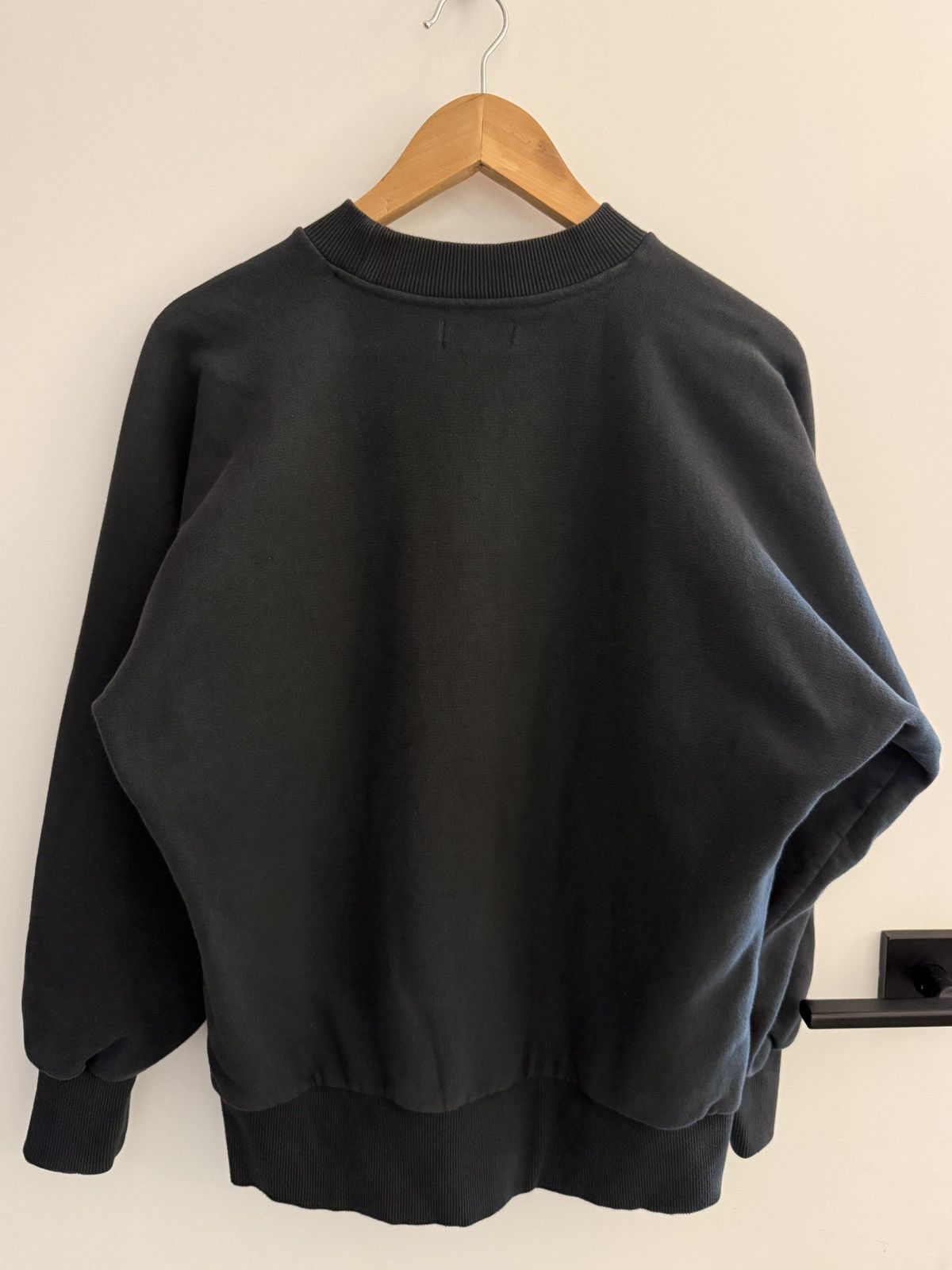 Other Late Checkout’s Issa Jean Crewneck Sweatshirt in Black Size US M / EU 48-50 / 2 - 2 Thumbnail