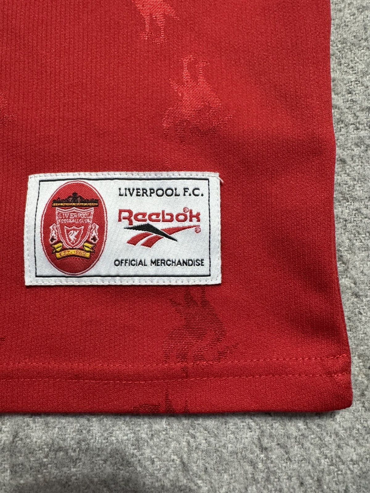 Reebok Reebok Liverpool FC #10 Barnes 1996/98 97 XL new home jersey Size US XL / EU 56 / 4 - 4 Thumbnail