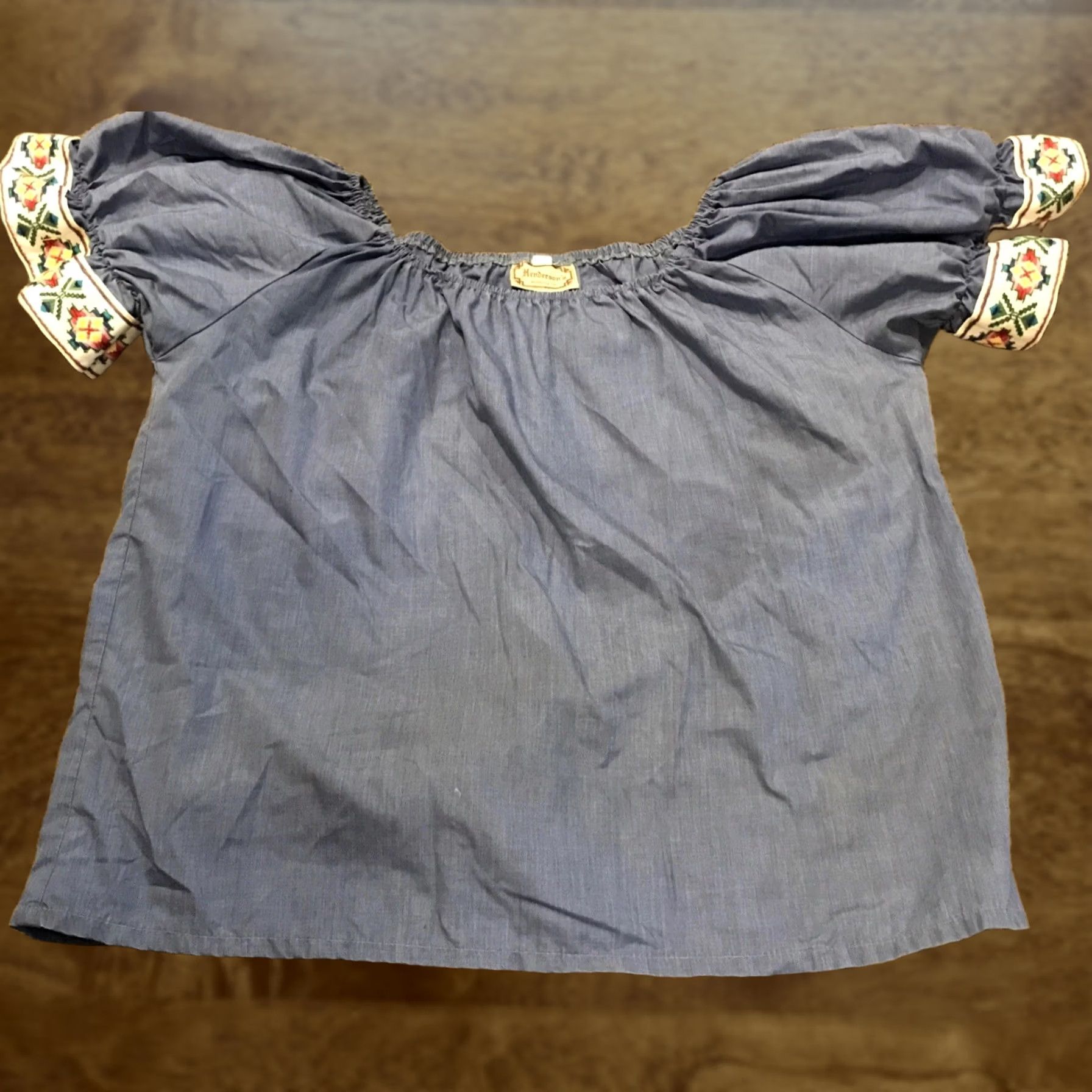 Henderson Hendersons Blouse Women's M Blue Top Crop Native Embroidered Crew Neck Short Sleeve Cotton Blend Lightweight Vintage: No Size Regular Style Cropped Size M / US 6-8 / IT 42-44 - 1 Thumbnail
