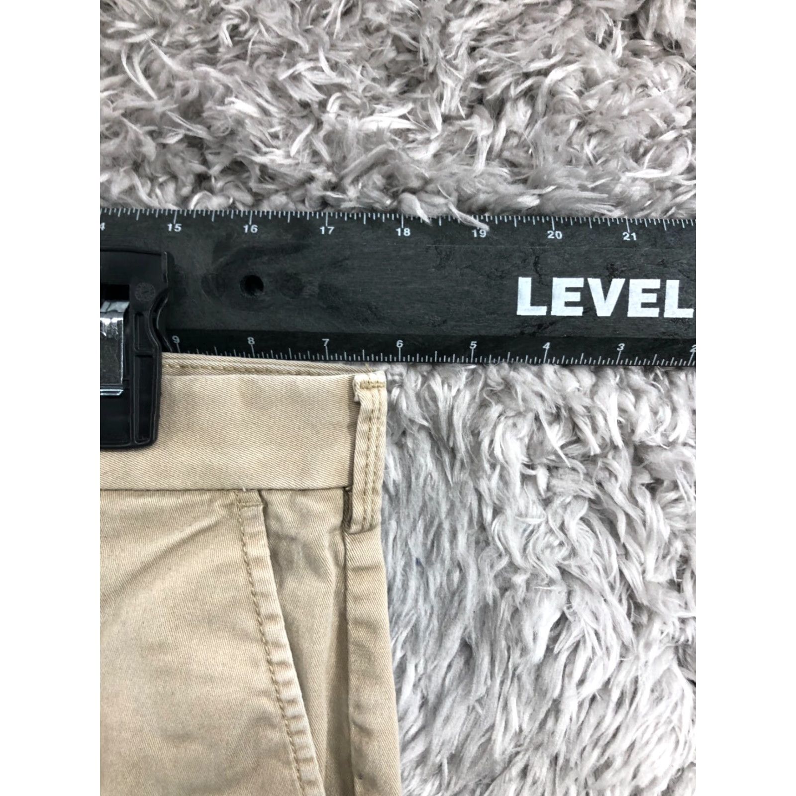 Izod IZOD Bermuda Shorts Mens 33 Beige Mid Rise 10in Inseam 5-Pocket Knit Cotton Blend Flat Front Regular Size US 33 - 2 Thumbnail