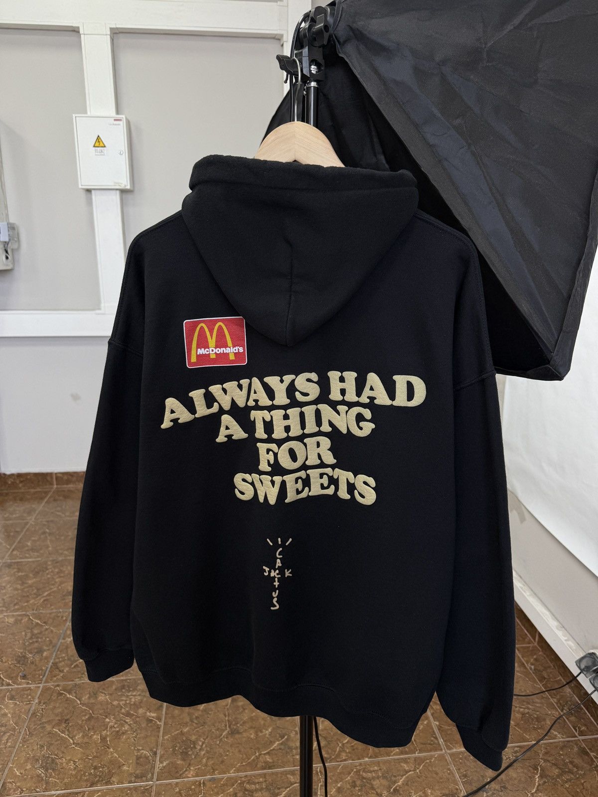 Travis Scott 🇺🇸 Travis Scott McDonalds Apple Pie Cactus Jack Hoodie Rare Size US L / EU 52-54 / 3 - 1 Thumbnail