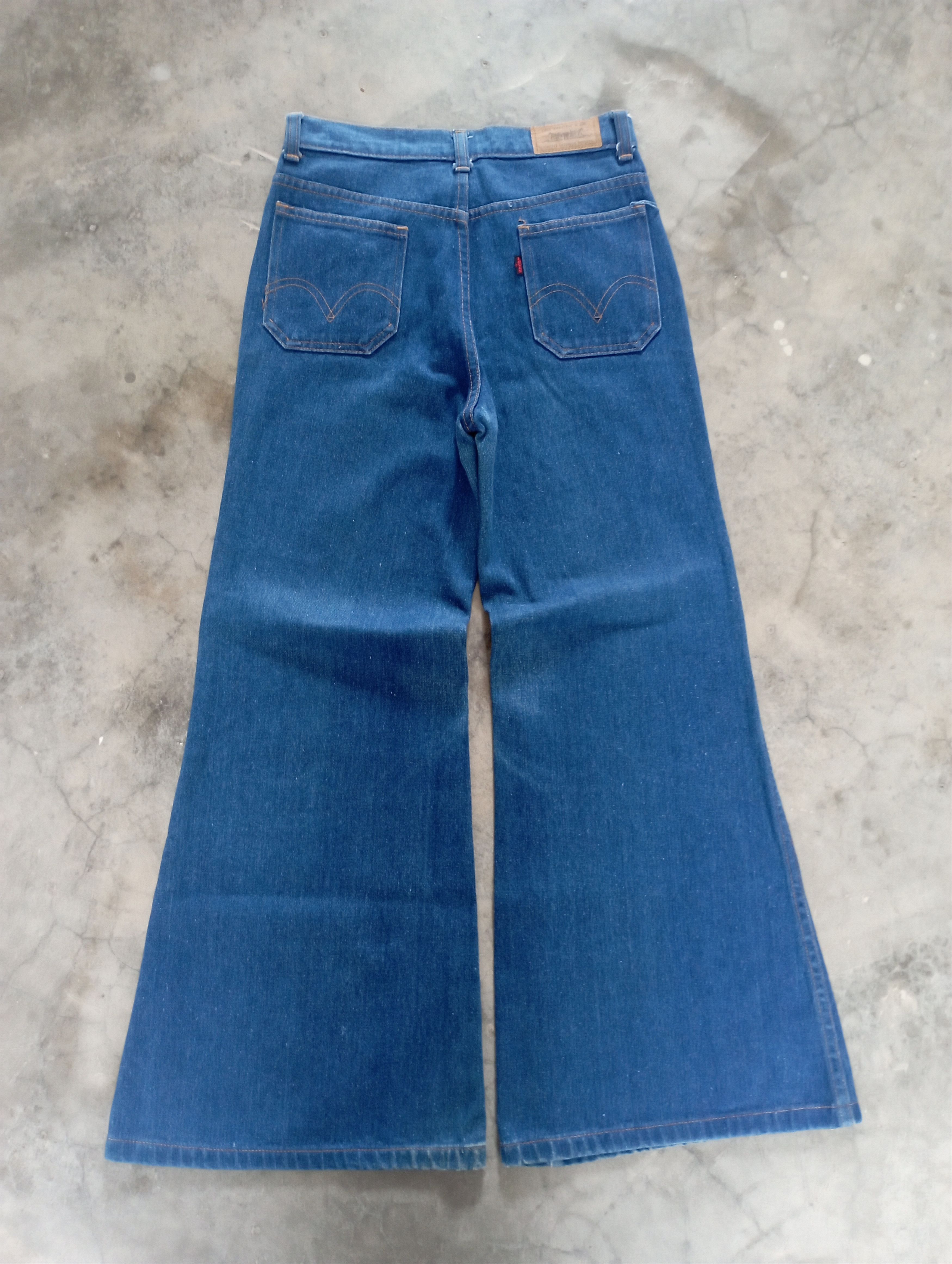 Levi's Vintage Levi's 601 Super Flare Bellbottom Bootcut Jeans Size US 27 - 1 Thumbnail