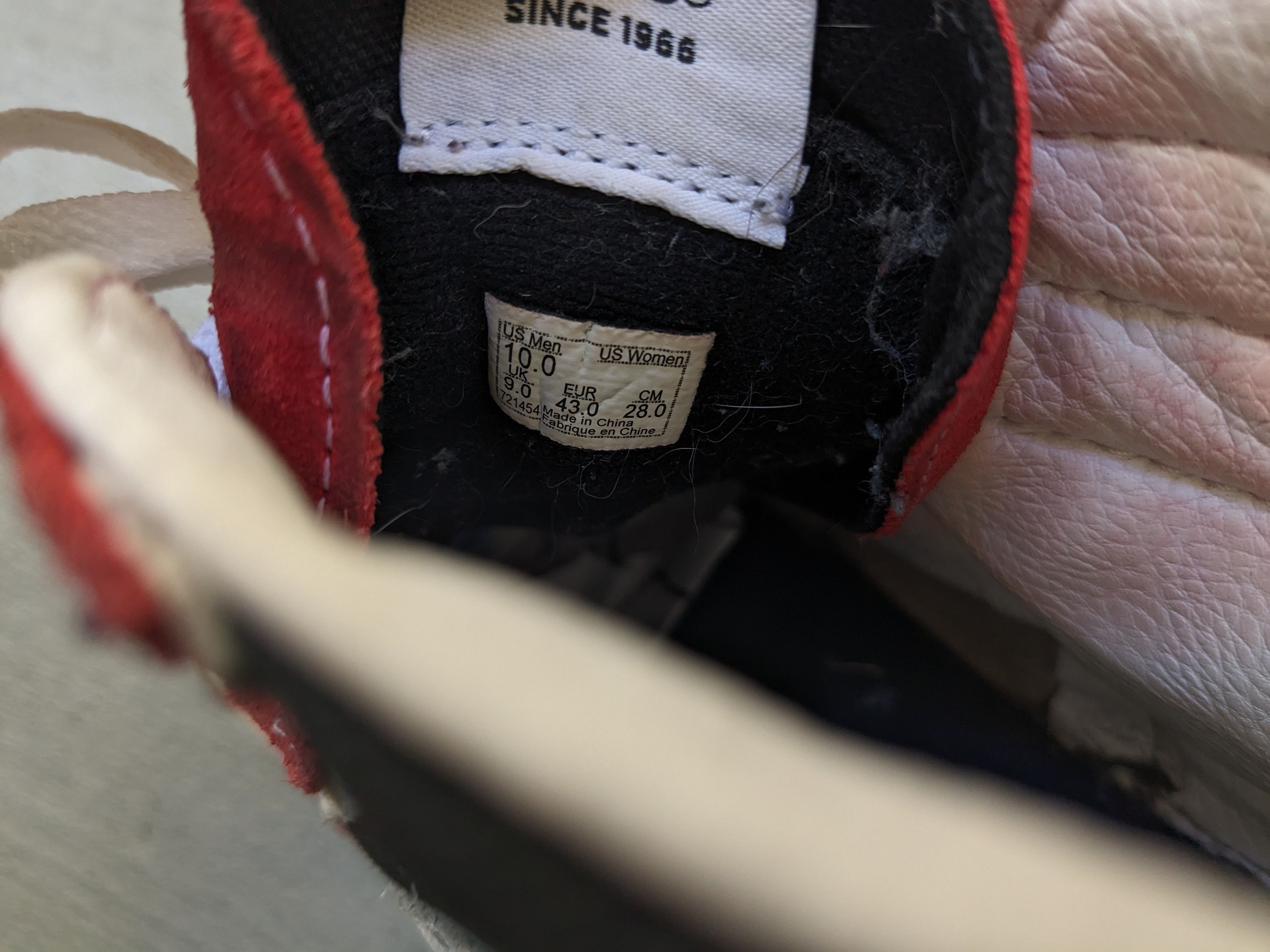 Vans Vans Sk8-Hi Lightning Red Suede 10 Black White Size US 10 / EU 43 - 13 Thumbnail