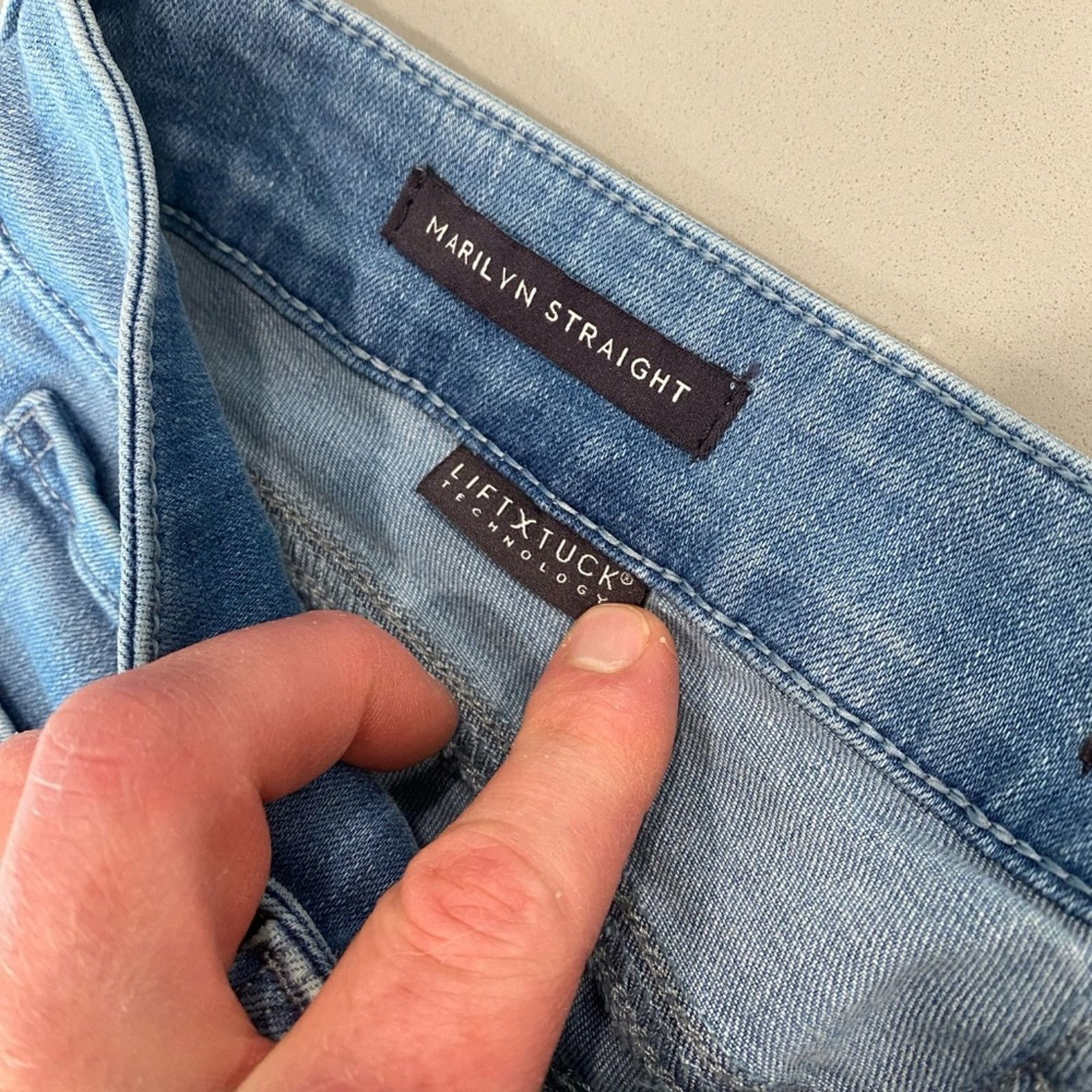 NYDJ NYDJ Marilyn Straight Lift Tuck Jeans - 4 Size 27" / US 4 / IT 40 - 7 Thumbnail