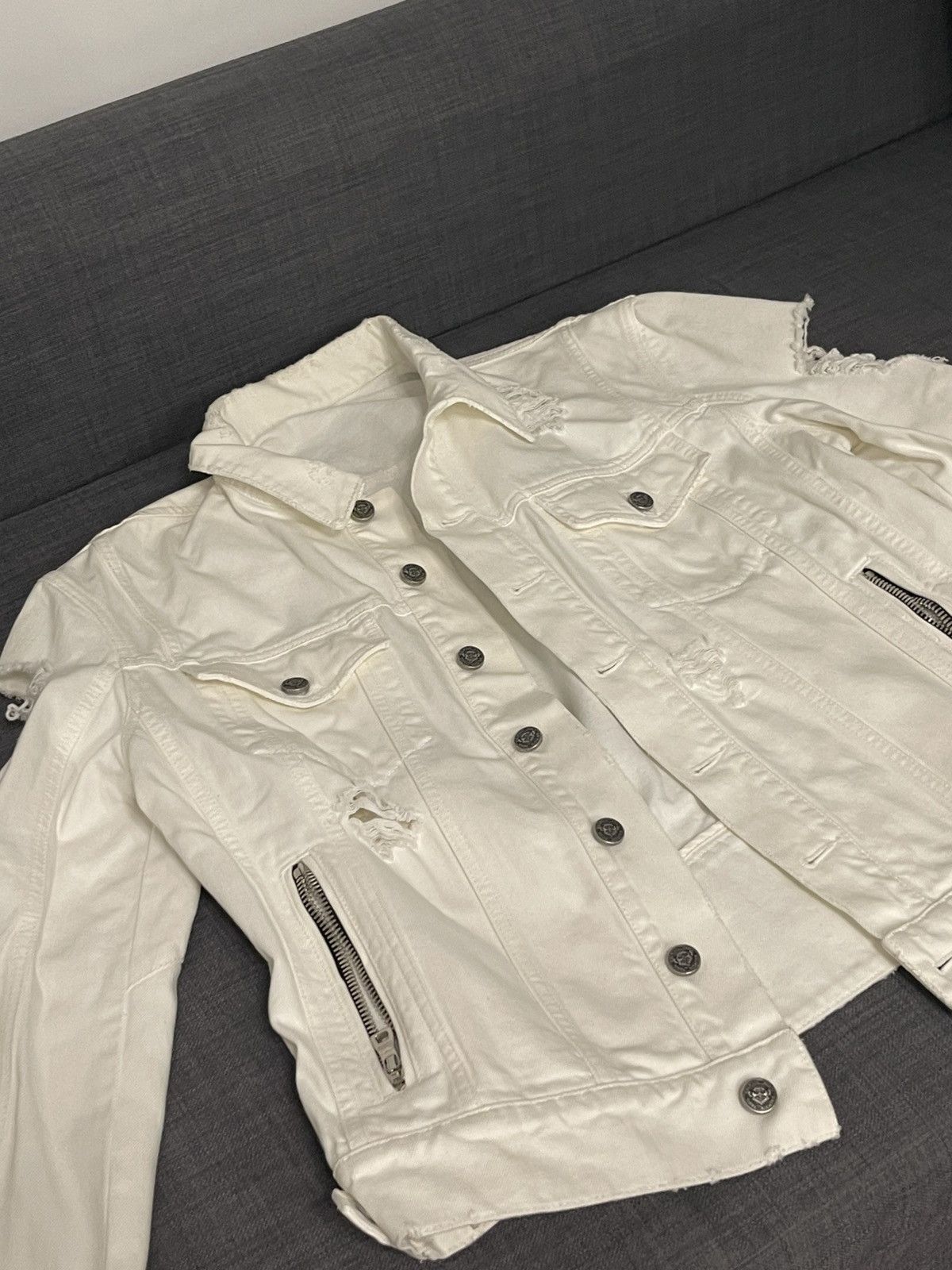 Balmain Balmain white denim jacket Size US L / EU 52-54 / 3 - 2 Thumbnail