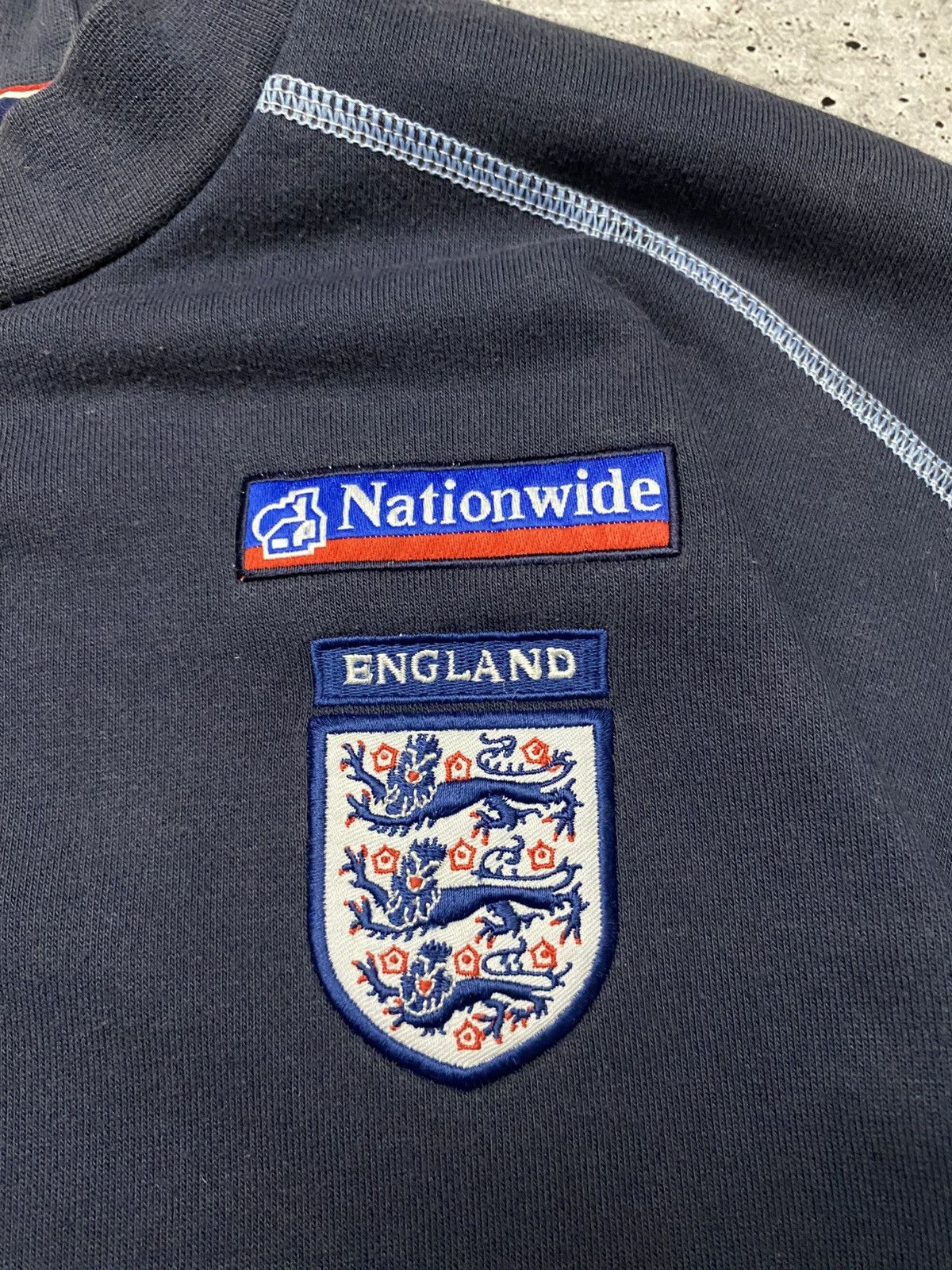 Umbro 🔥UMBRO ENGLAND VINTAGE SOCCER SWEATSHIRT Size US L / EU 52-54 / 3 - 8 Thumbnail