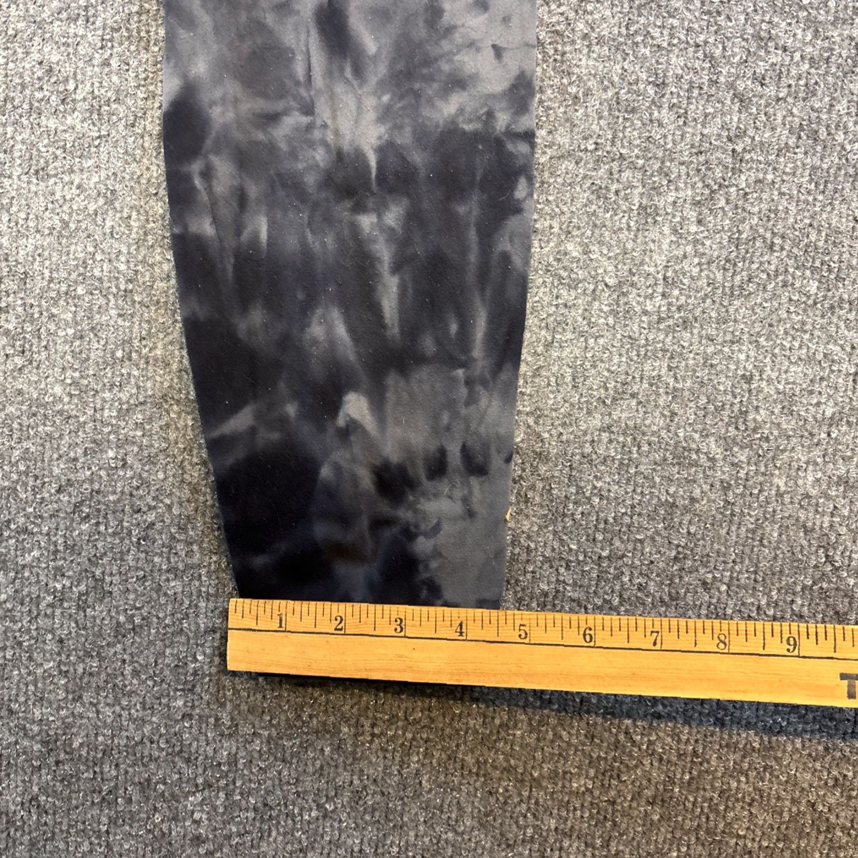 Lululemon Lululemon Leggings Camouflage Ankle High Rise Pull-On Women Size 6 Black Body Color Gray Pattern Logo Activewear 6 Regular Womens Size 28" / US 6 / IT 42 - 7 Thumbnail