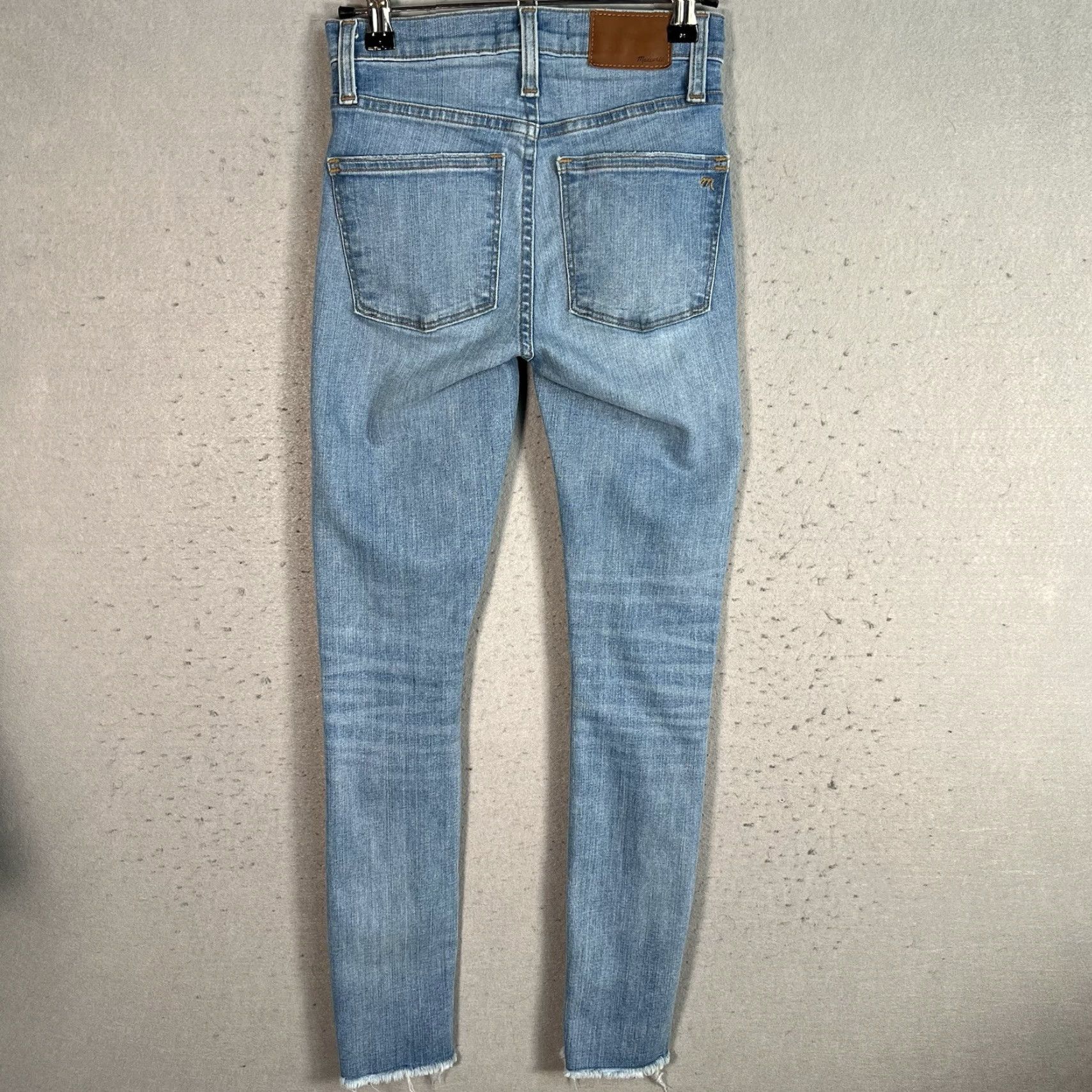 Madewell Madewell 9" High-Rise Skinny Jeans in Ontario Wash Distressed-Hem Edition 23 Women Jeans Size 40" / US 18 - 2 Thumbnail