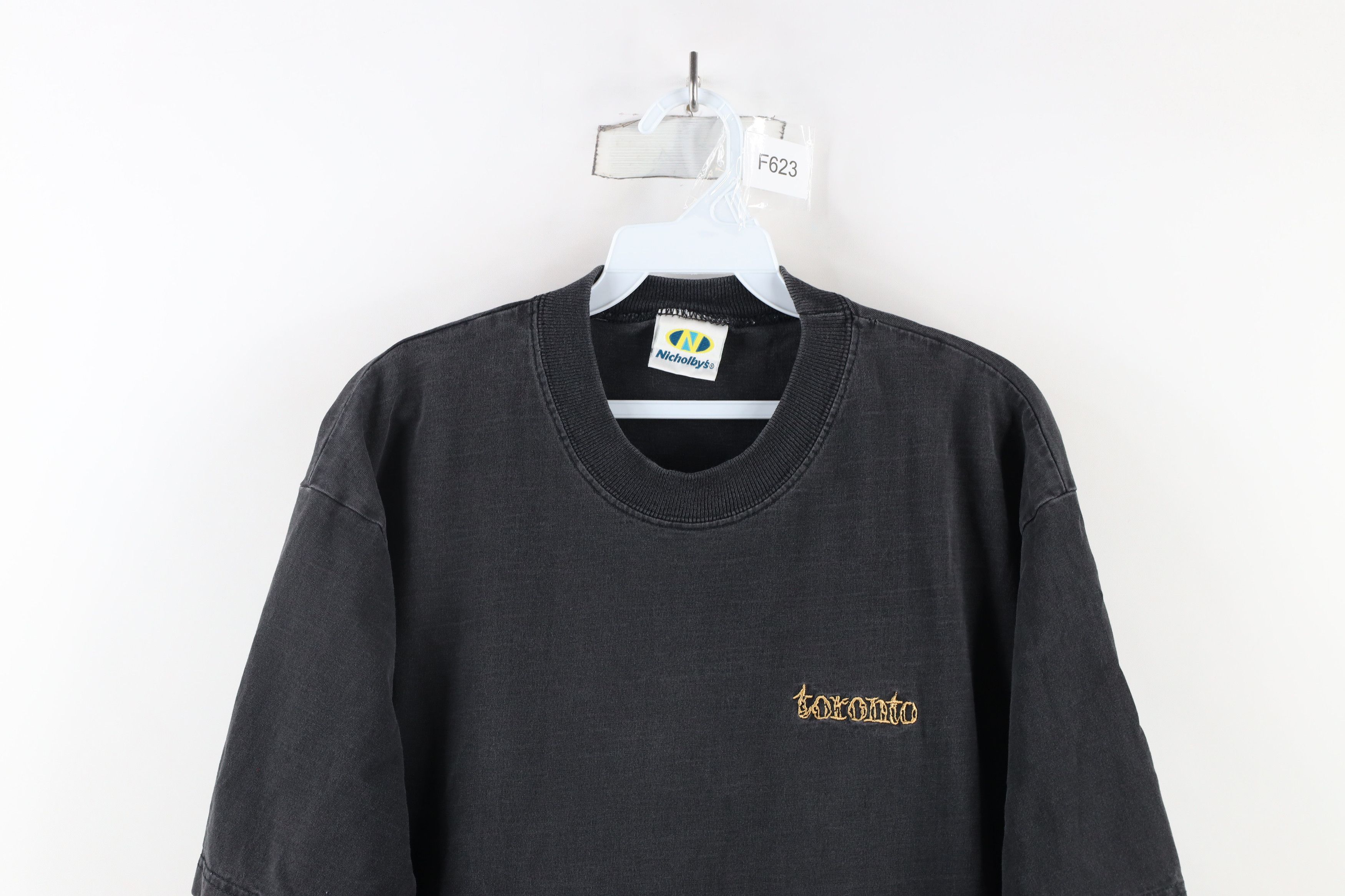 Vintage Vintage 90s Streetwear Out Toronto Heavyweight T-Shirt Black Size US L / EU 52-54 / 3 - 2 Thumbnail