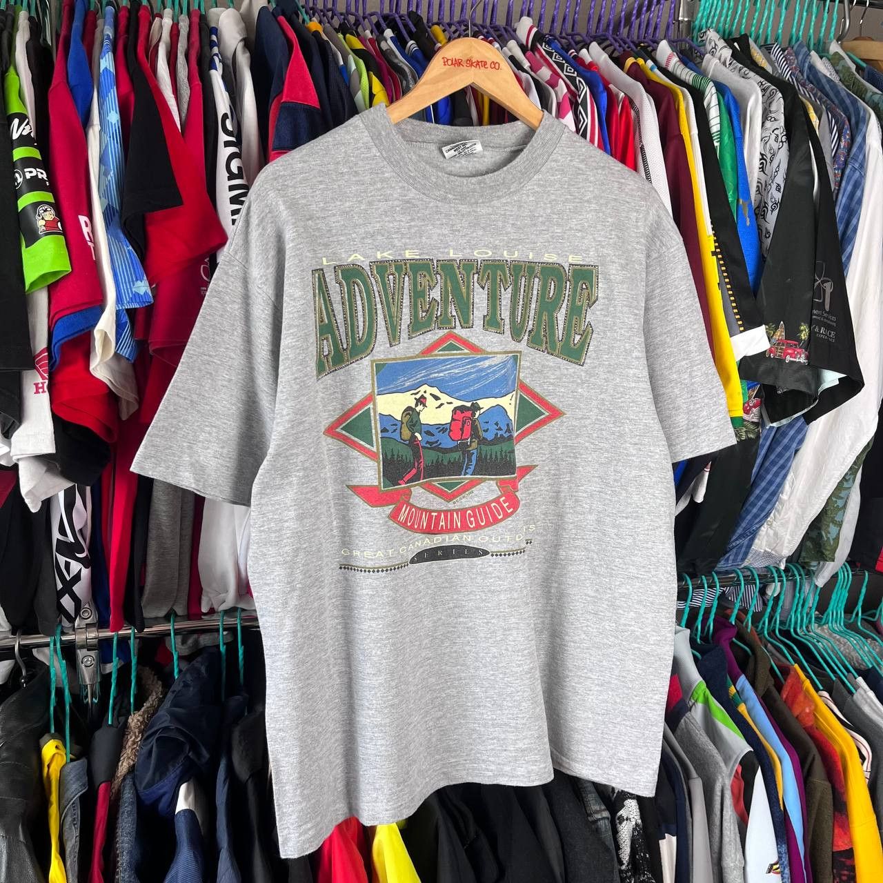 Vintage 1992 Canada Lake Louise Adventure Mountain Outdoors Tshirt Size US L / EU 52-54 / 3 - 2 Thumbnail