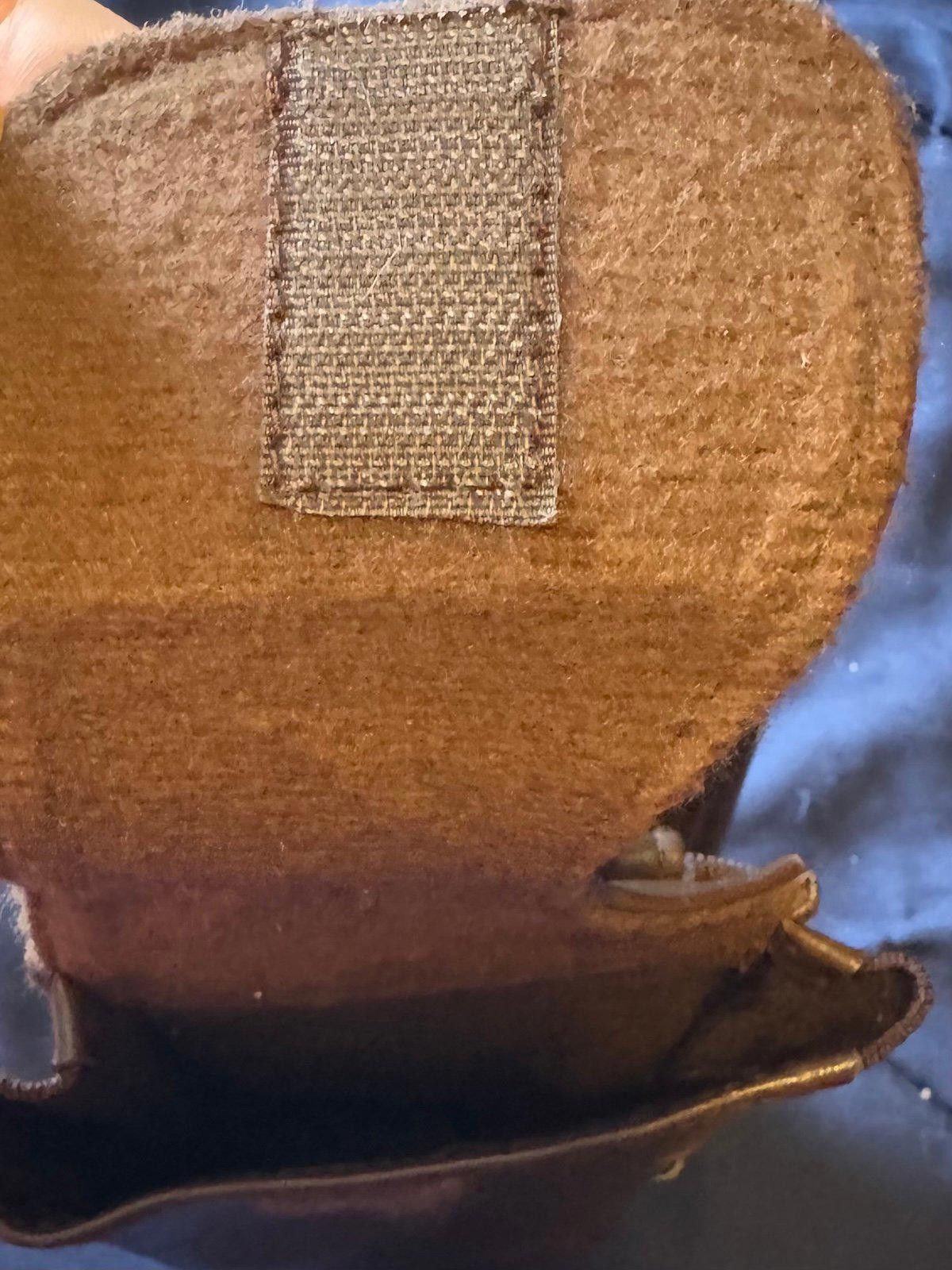 Designer Brown Leather Cell Phone Purse Crossbody Wallet Size ONE SIZE - 4 Thumbnail