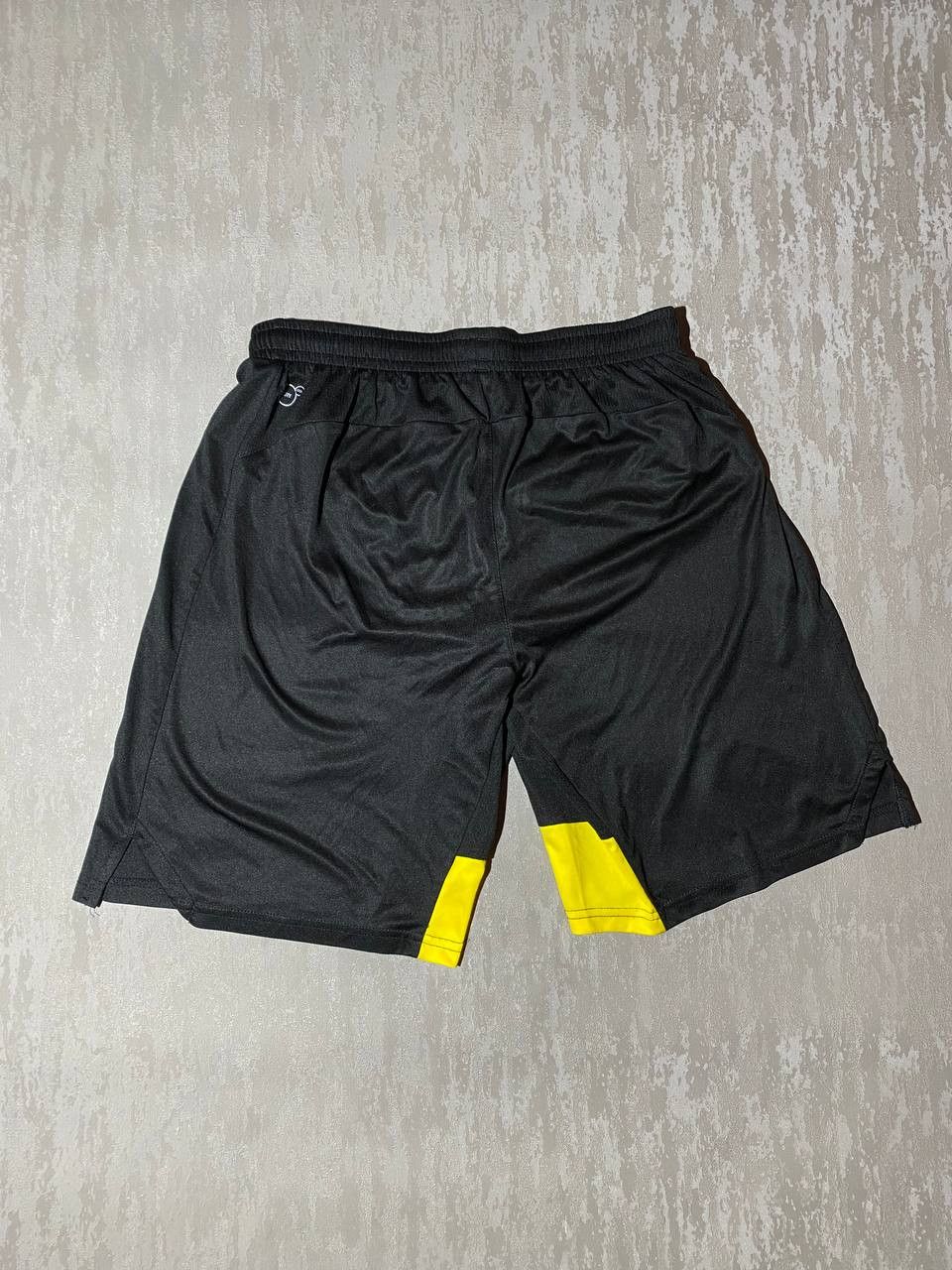 Puma × Vintage Puma Men’s BVB Dortmund Shorts XL Black Borussia Size US 34 / EU 50 - 11 Thumbnail