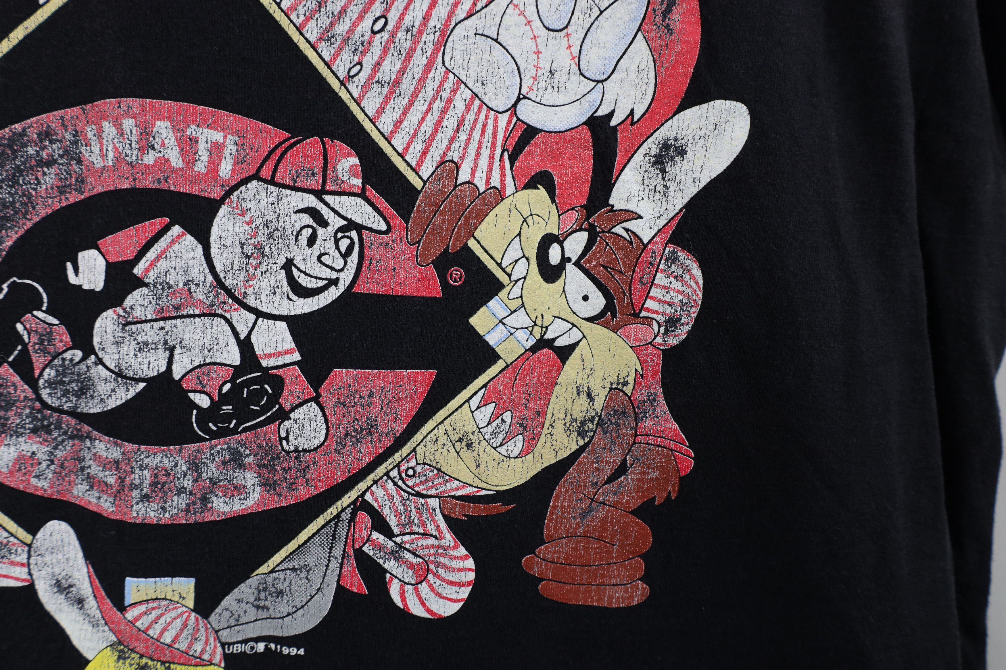 Vintage Vintage 90s Looney Tunes Reds Baseball T-Shirt USA Size US XL / EU 56 / 4 - 8 Thumbnail