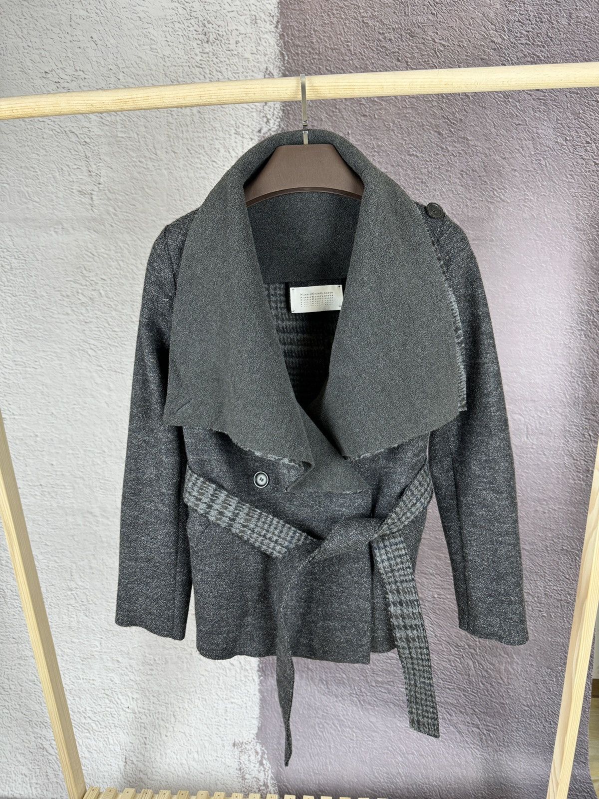Harris Wharf London Harris Wharf London double breasted wool short coat belted Size M / US 6-8 / IT 42-44 - 2 Thumbnail